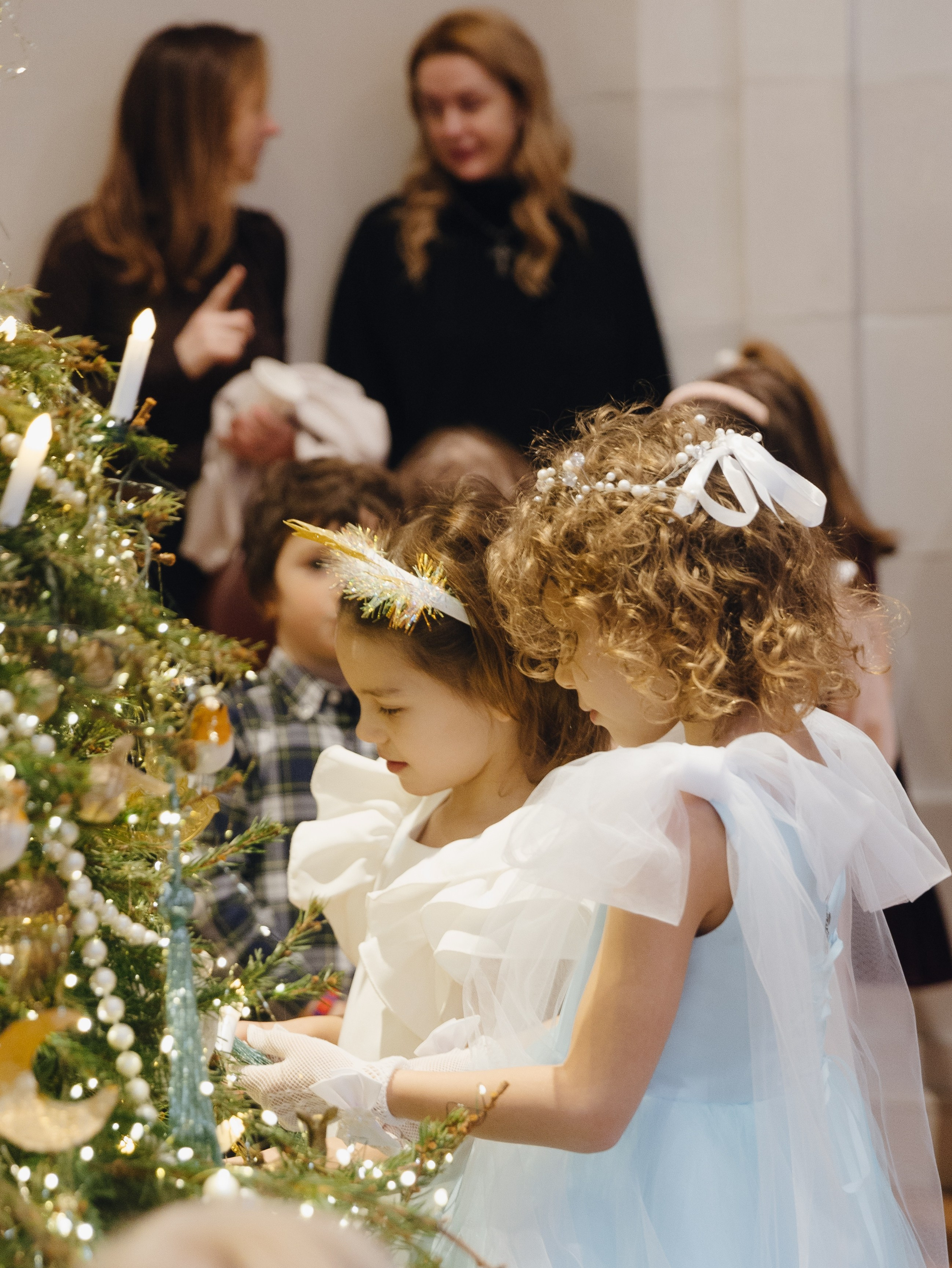 NUANCE — Ёлка. Destination wedding photographer Mary Korenchuk