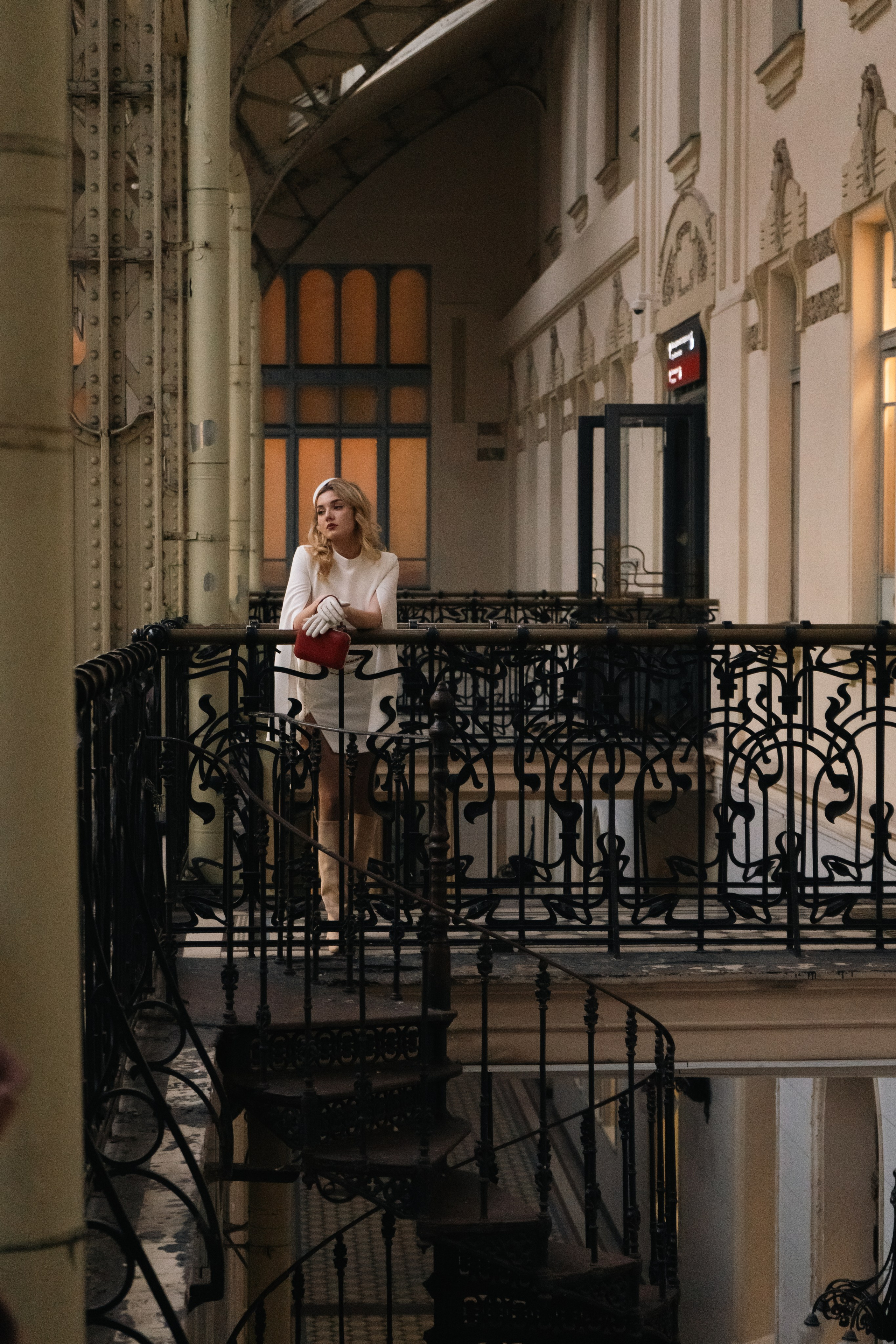 Женский портрет. Витебский вокзал. Фотограф в Санкт-Петербурге Дарья Фелингер