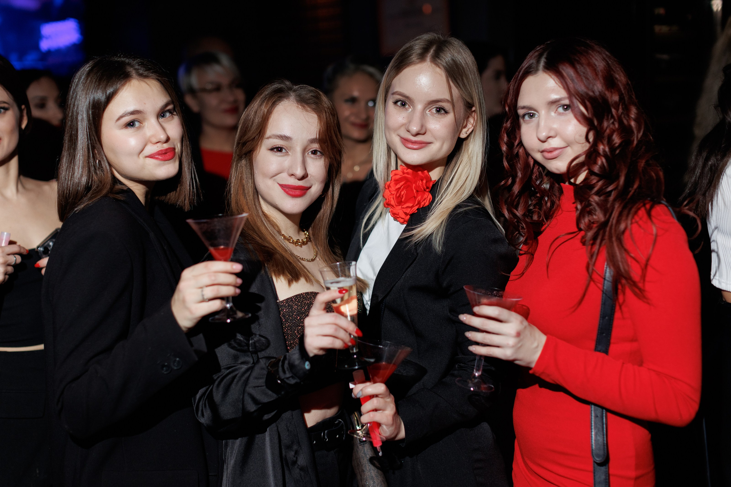 New Year Подружки 23/2024. Свадебный, портретный и репортажный фотограф Дмитрий Карпов