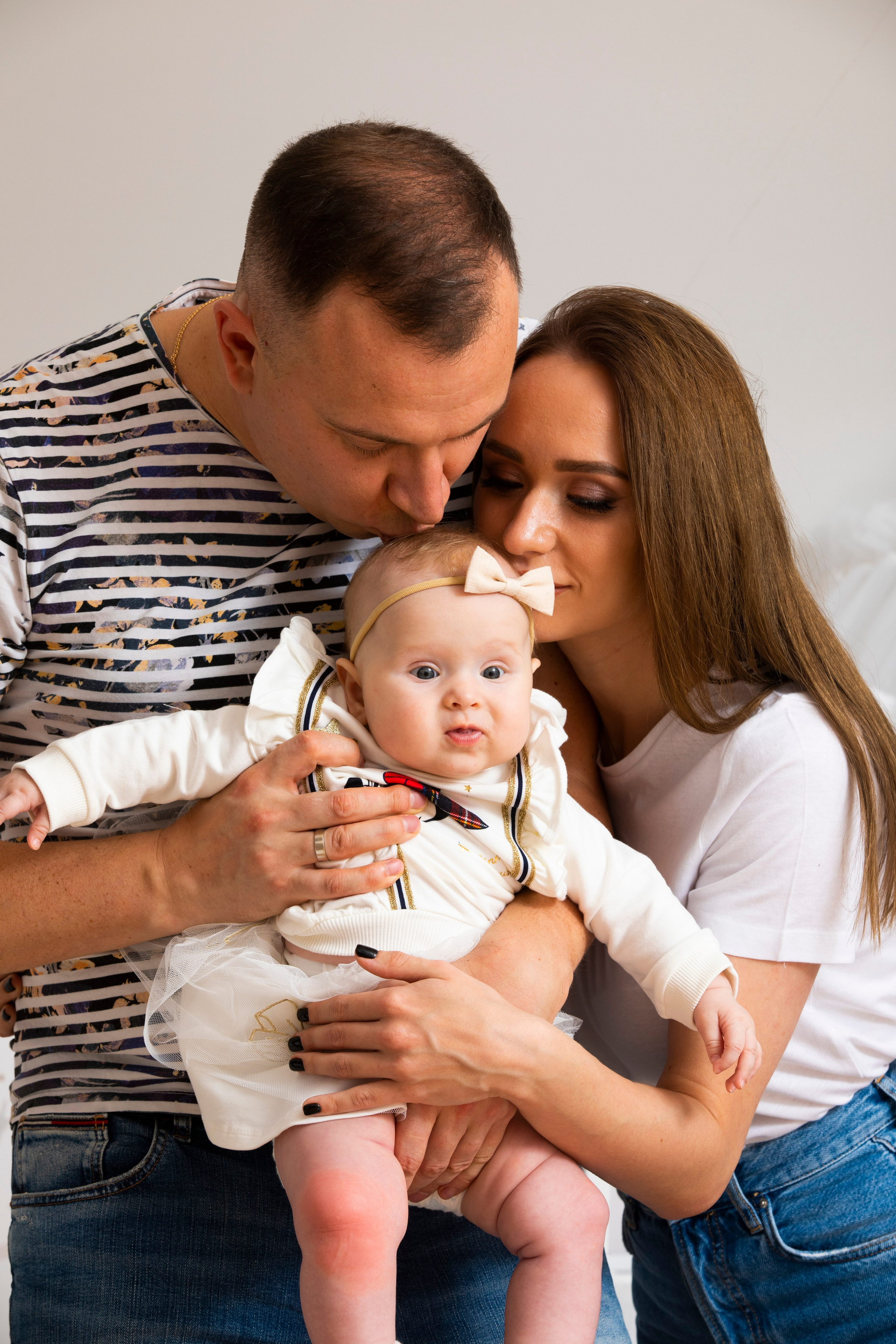 Семейные фото у Вас дома «Ася Игорь Алина ". ФОТОХУДОЖНИК