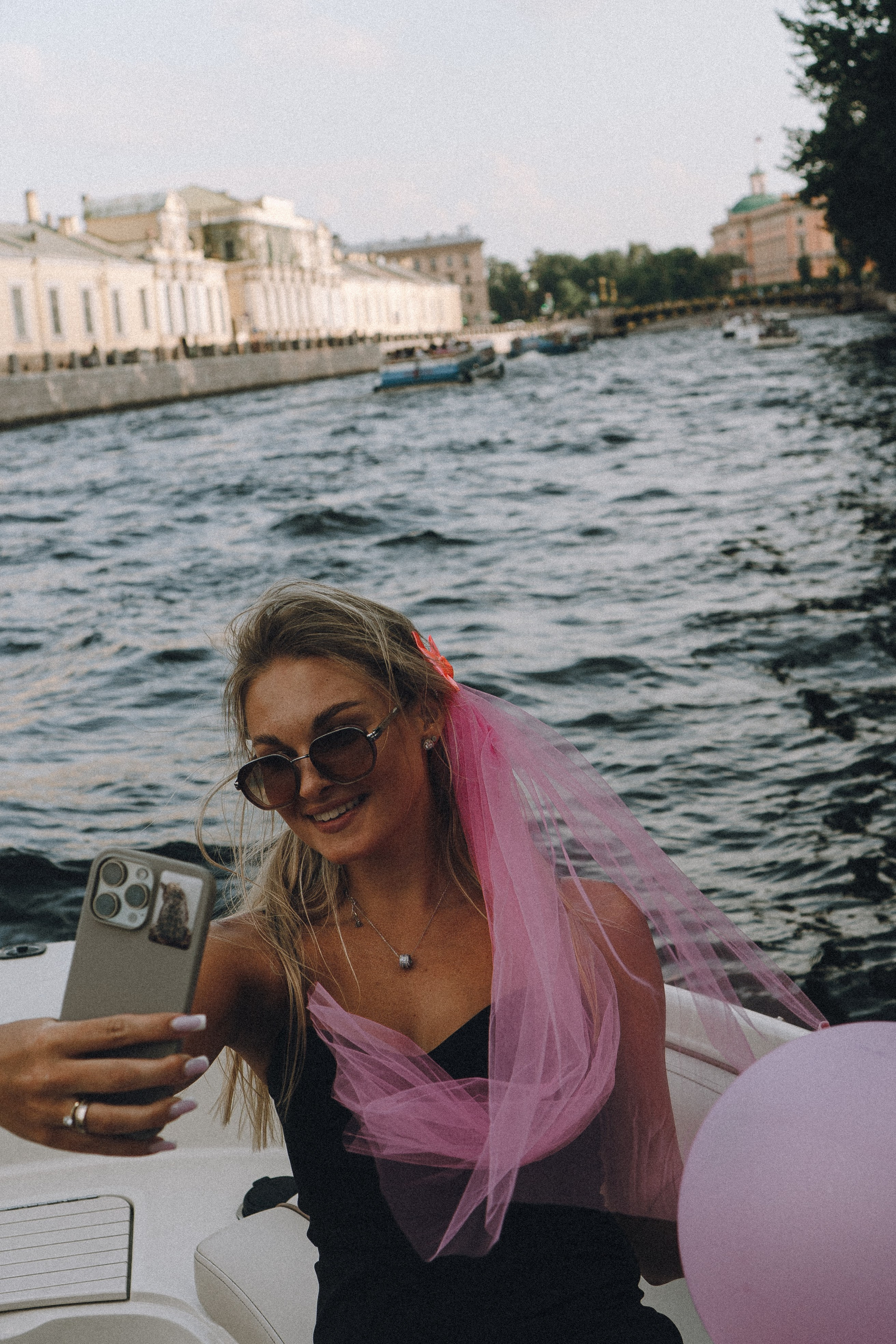 ДЕВИЧНИК НА КАТЕРЕ. Профессиональный фотограф, Санкт-Петербург — Виктория Богомолова
