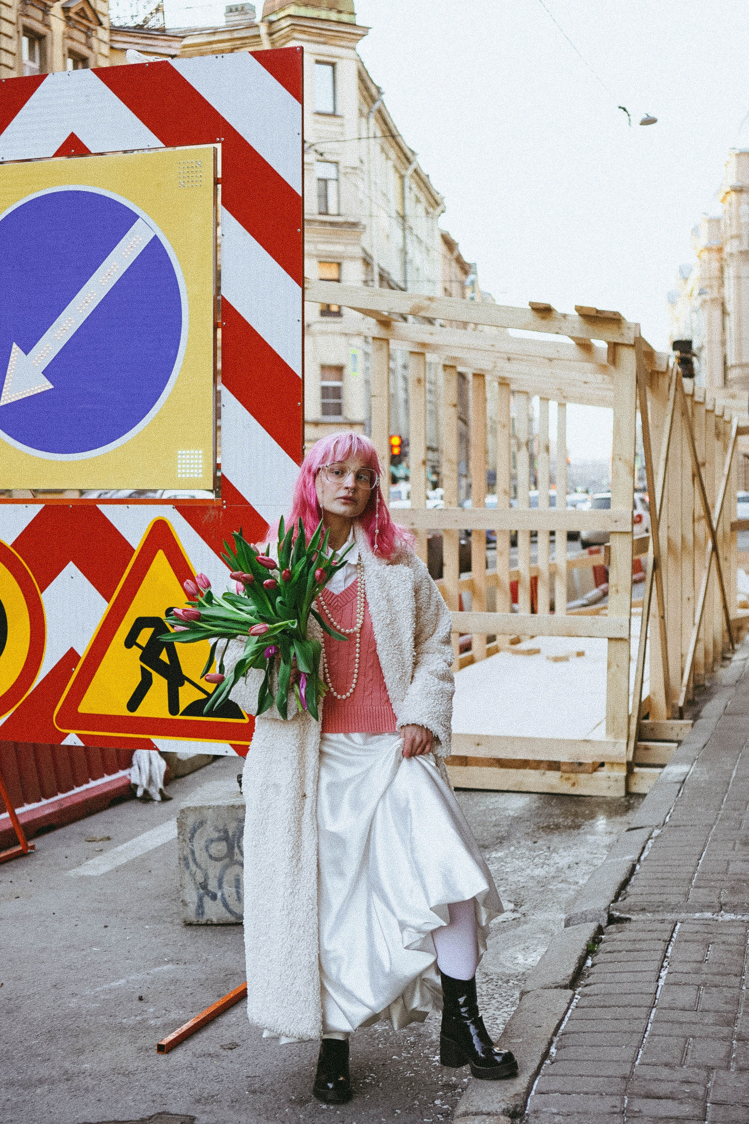Прогулочная фотосессия с тюльпанами. Профессиональный фотограф, Санкт-Петербург — Виктория Богомолова