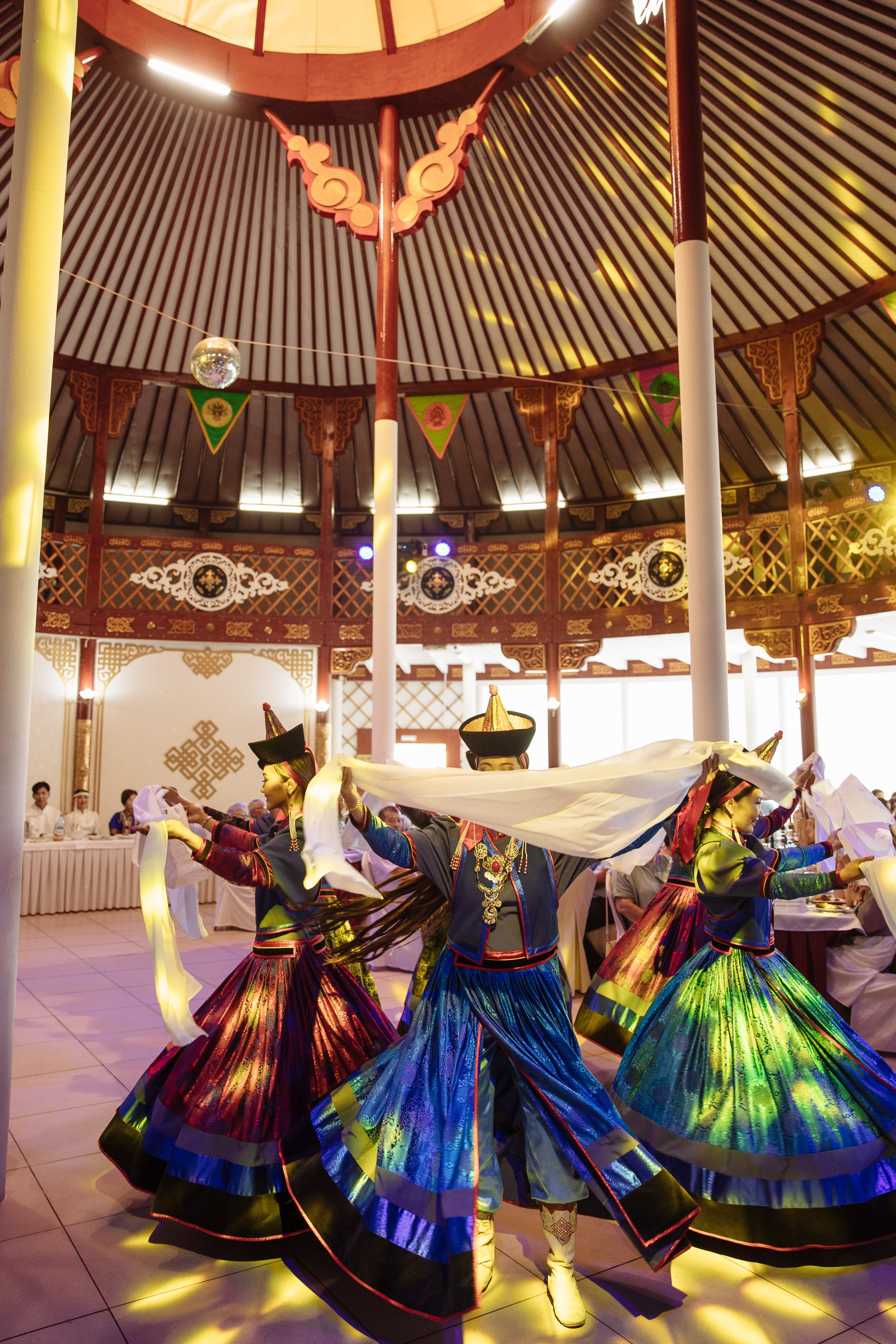 Александр и Сарана. Свадебный и семейный фотограф в Улан-Удэ