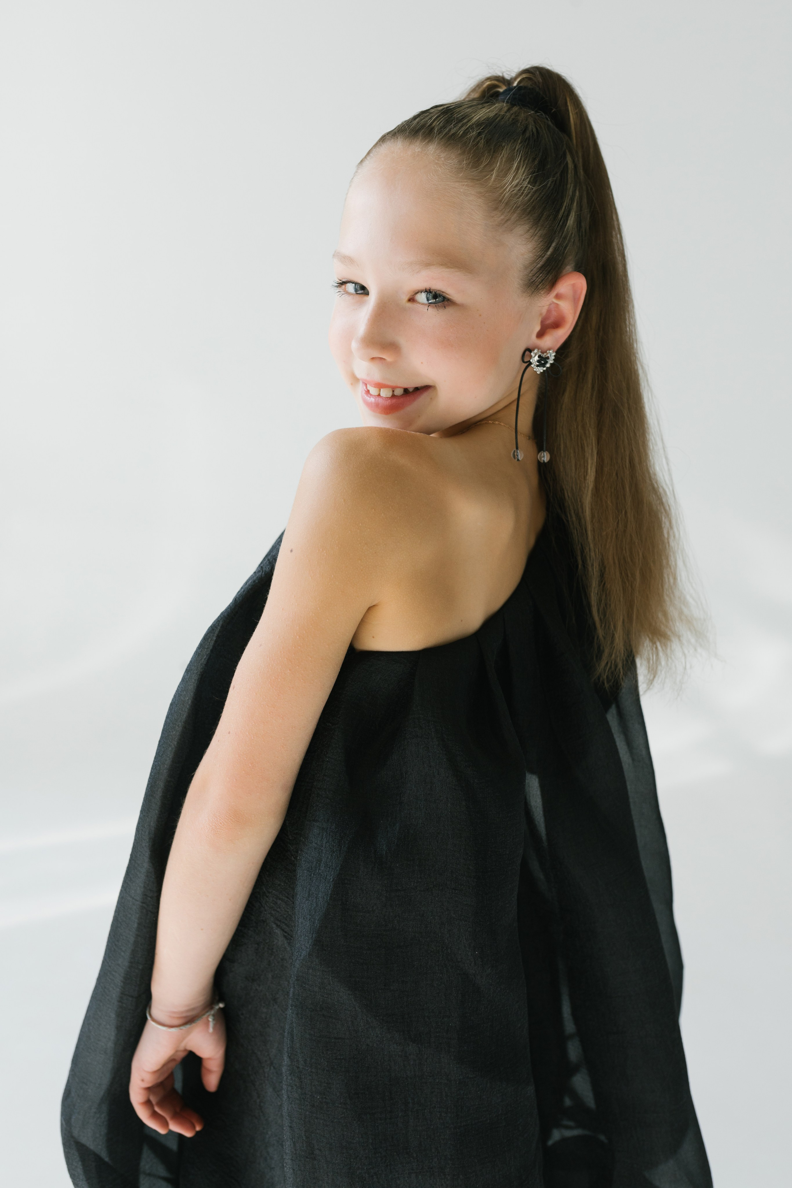 Света и Кира. Главная