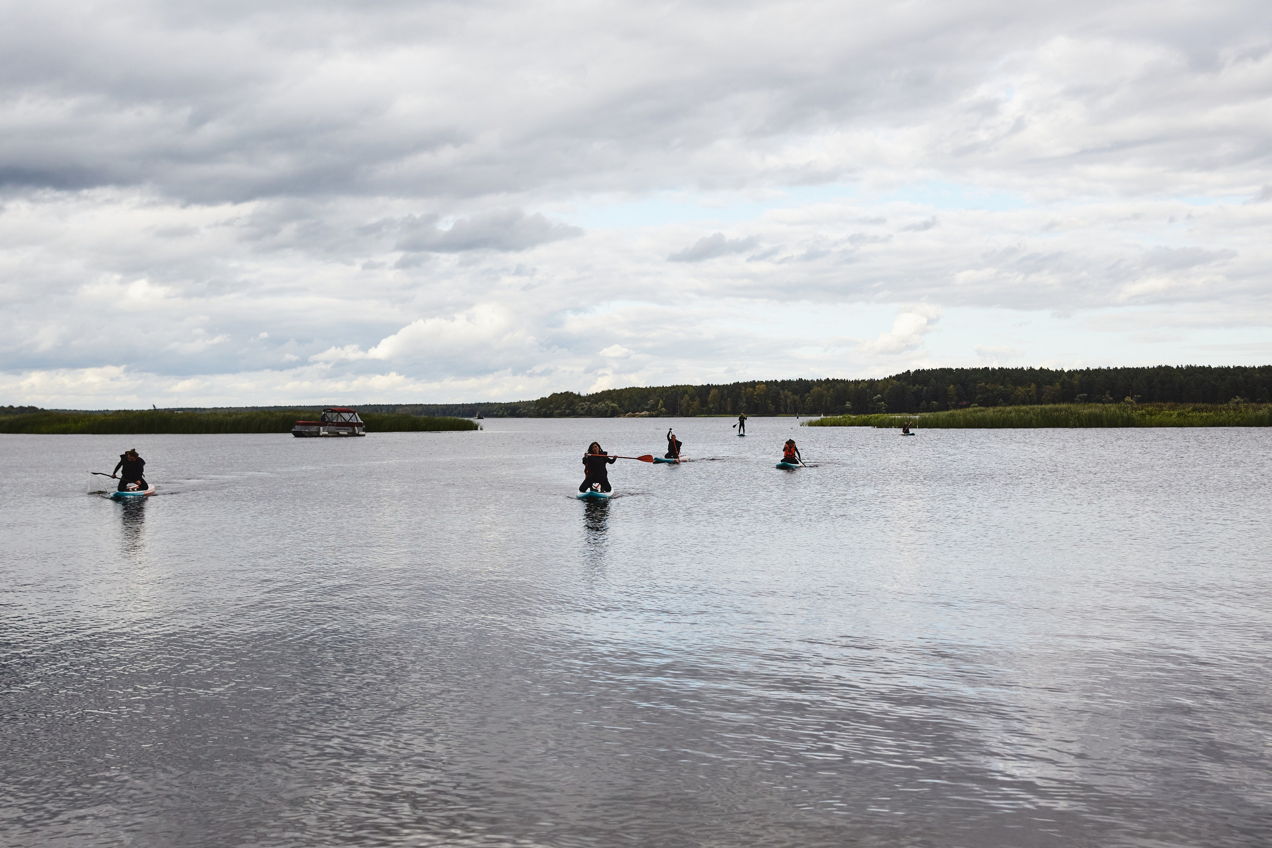Фотограф на тимбилдинг: спортивное командообразование за городом. КонТайм: профессиональная съемка для организаций