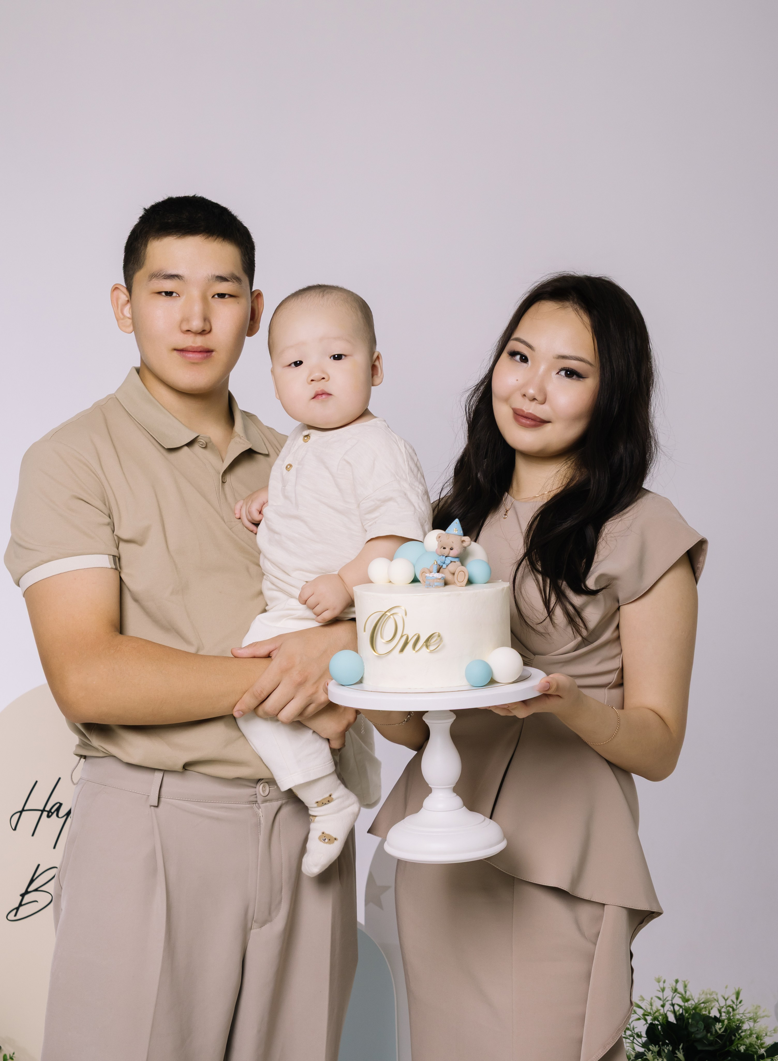 Годовасие малыша. Фотограф Якутск Зоя Николаева