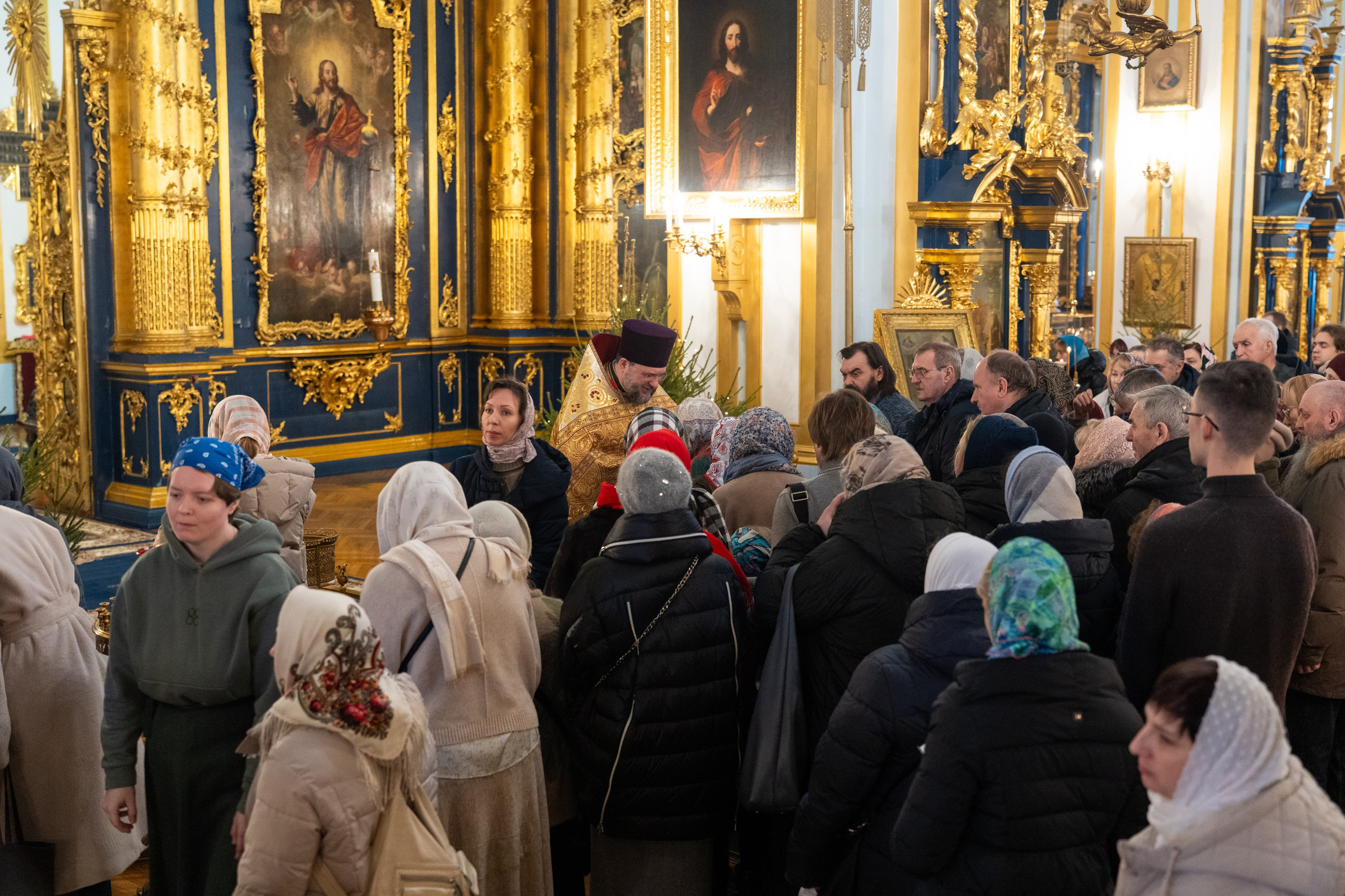 Неделя 30-я по Пятидесятнице, пред Рождеством Христовым, святых отец. Предпразднство Рождества Христова. Вмц. Анастасии Узорешительницы. НИКОЛО-БОГОЯВЛЕНСКИЙ МОРСКОЙ СОБОР