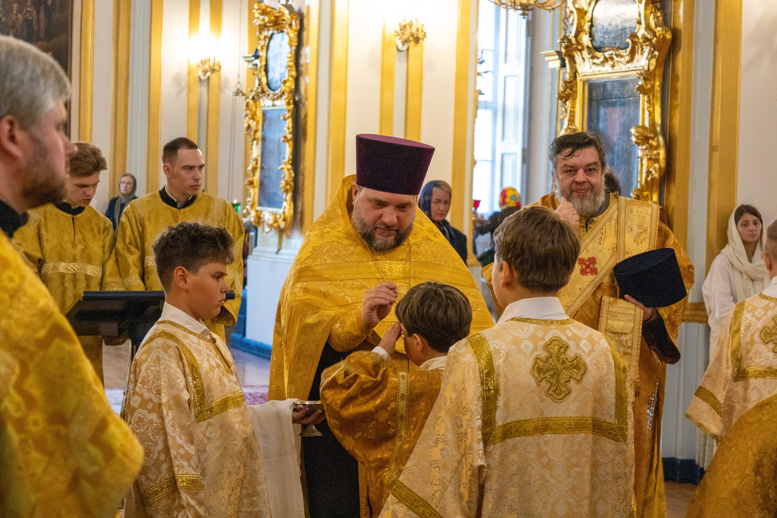 СЛАВНЫХ И ВСЕХВАЛЬНЫХ ПЕРВОВЕРХОВНЫХ АПОСТОЛОВ ПЕТРА И ПАВЛА. НИКОЛО-БОГОЯВЛЕНСКИЙ МОРСКОЙ СОБОР