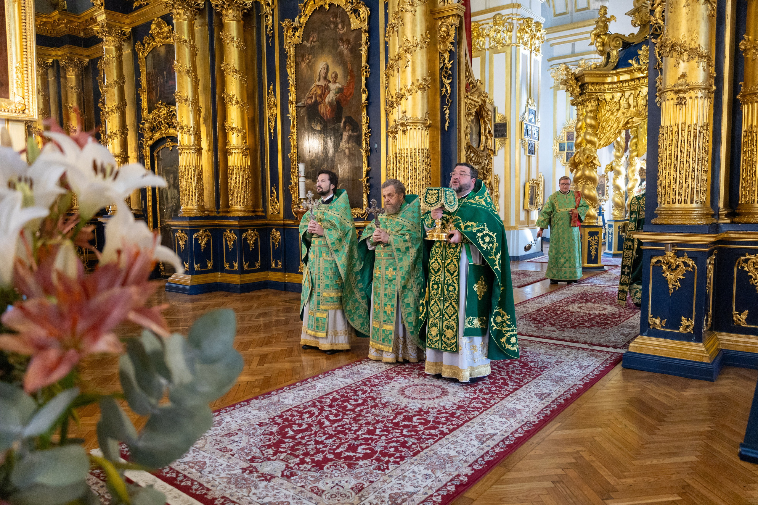 Неделя 16-я по Пятидесятнице, по Воздвижении. Глас 7-й. Попразднство Воздвижения Креста. Вмч. Никиты. НИКОЛО-БОГОЯВЛЕНСКИЙ МОРСКОЙ СОБОР