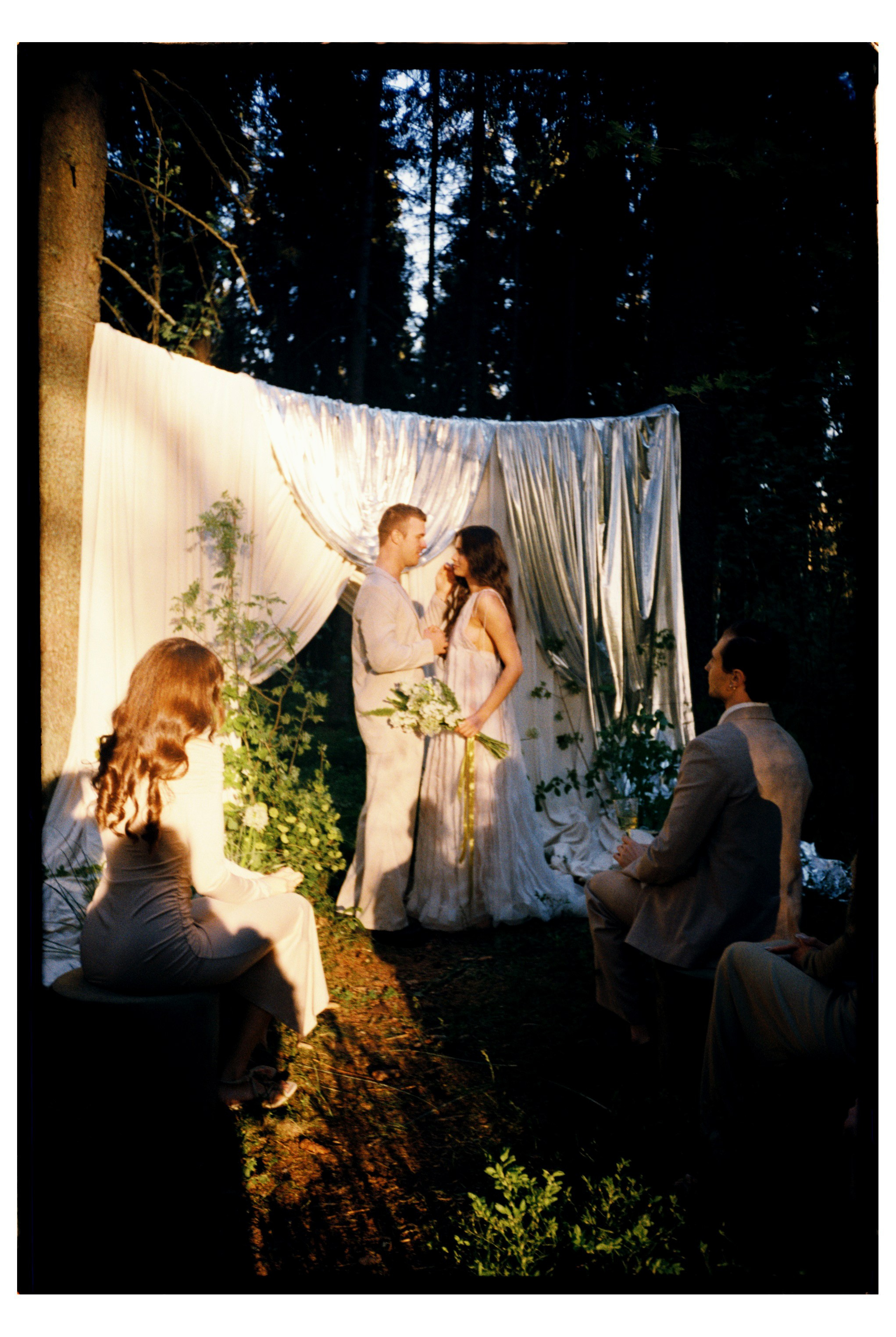 Фото на плёнку. Вера Пьянцева семейный, свадебный и парный фотограф в Санкт-Петербурге