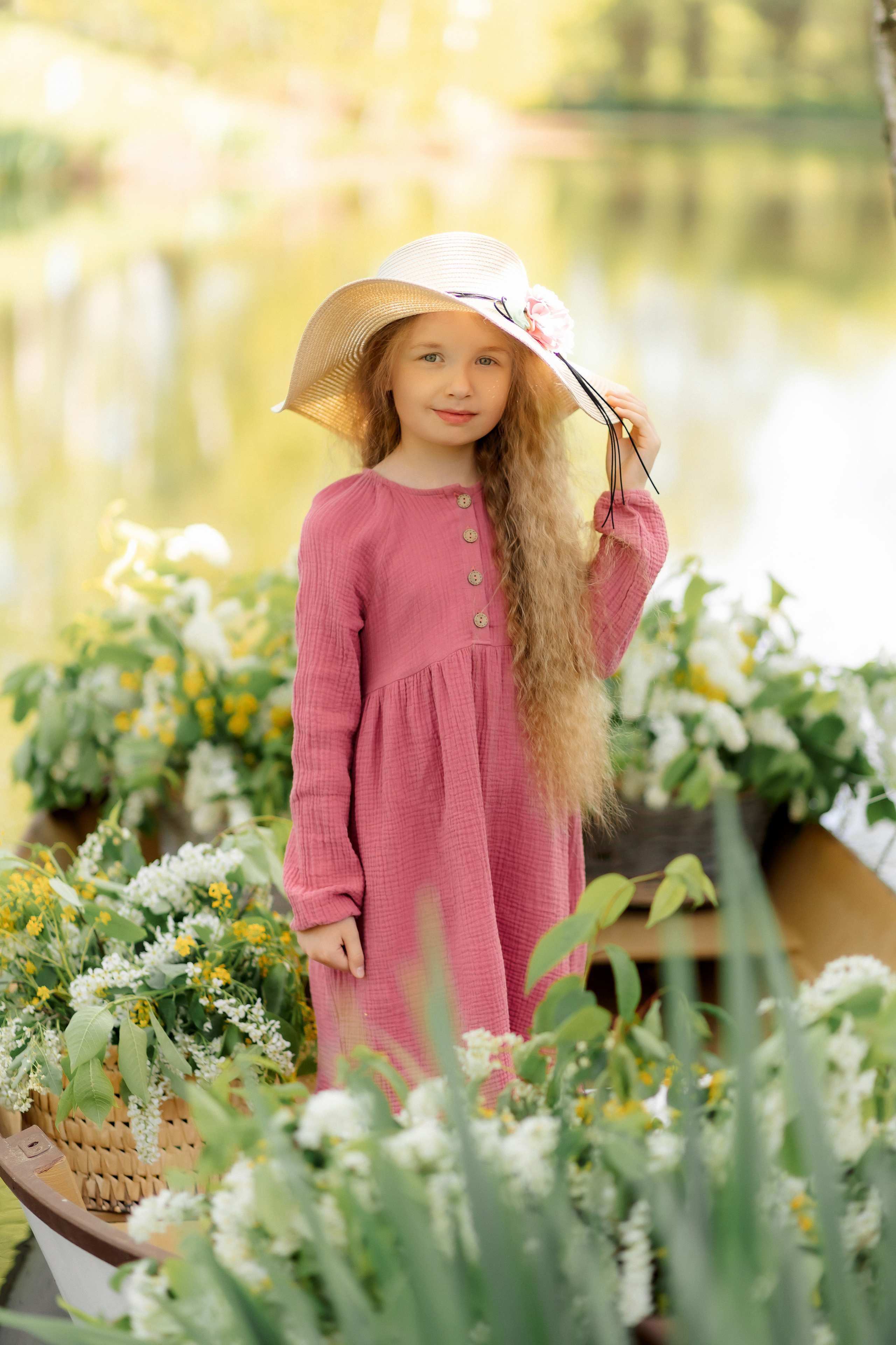 Фотосессия в цветочной лодке. Зотова Алена — семейный и женский фотограф в Зеленограде