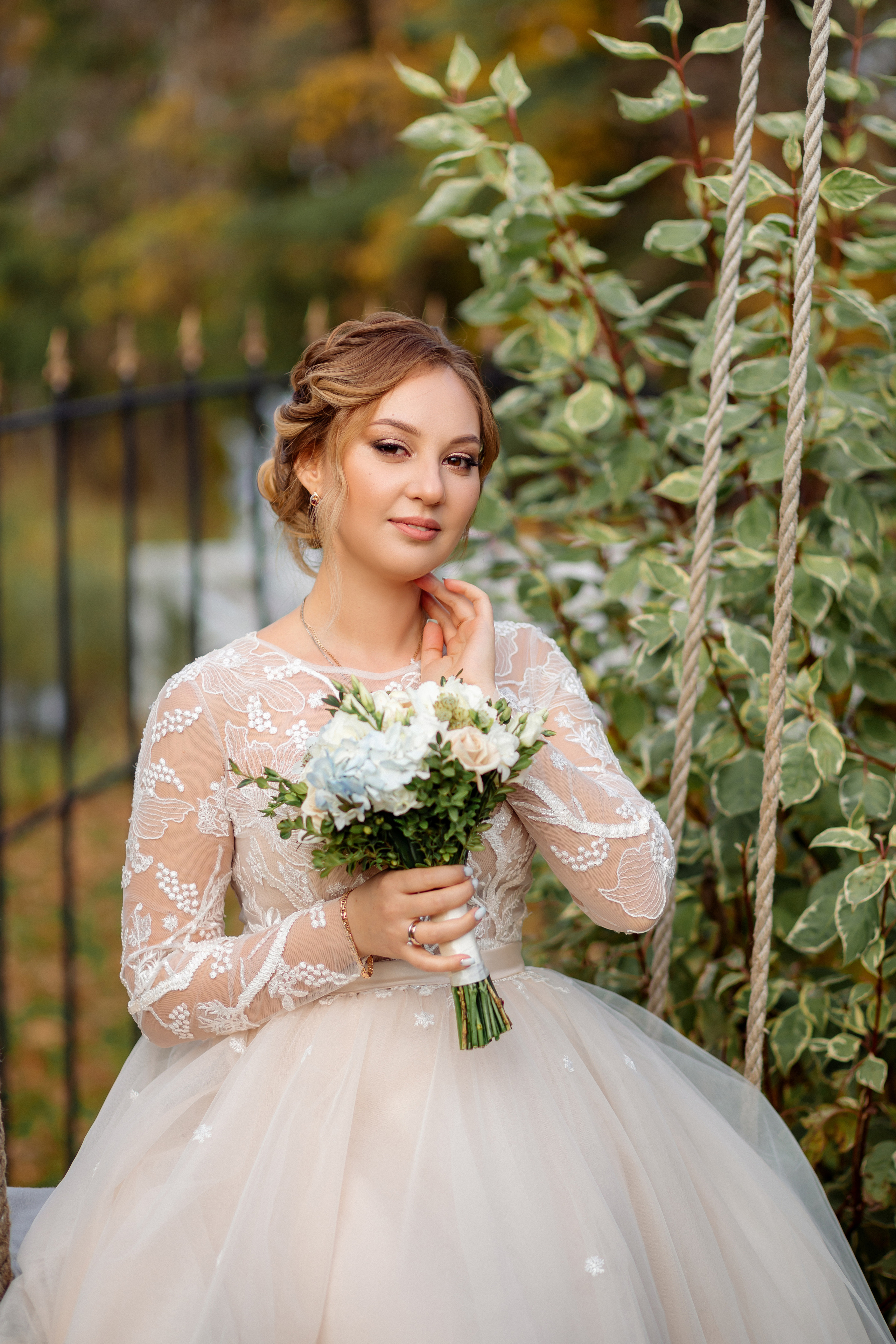 Фотосессия на свадебной площадке «Дом у озера»