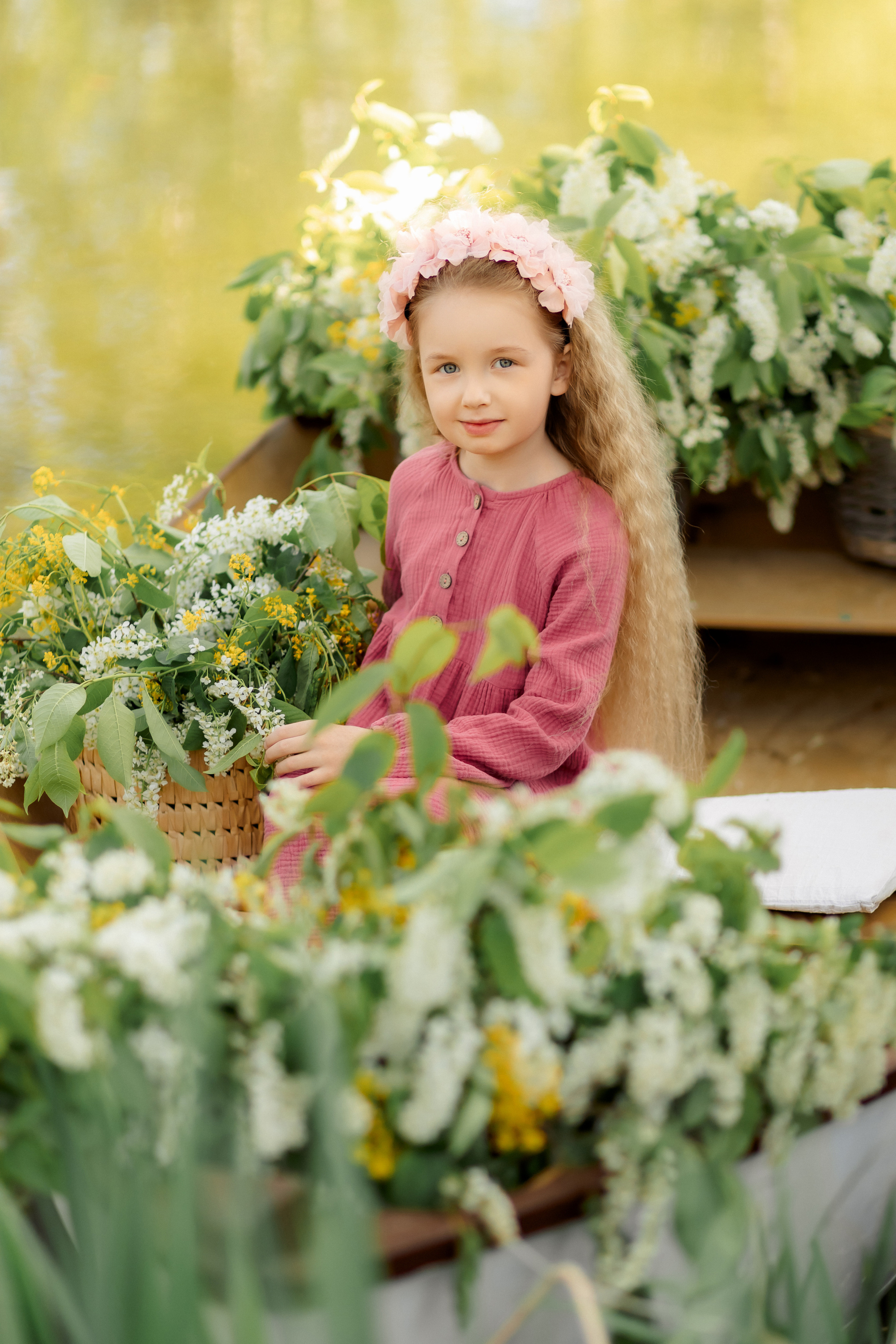 Фотосессия в цветочной лодке. Зотова Алена — семейный и женский фотограф в Зеленограде