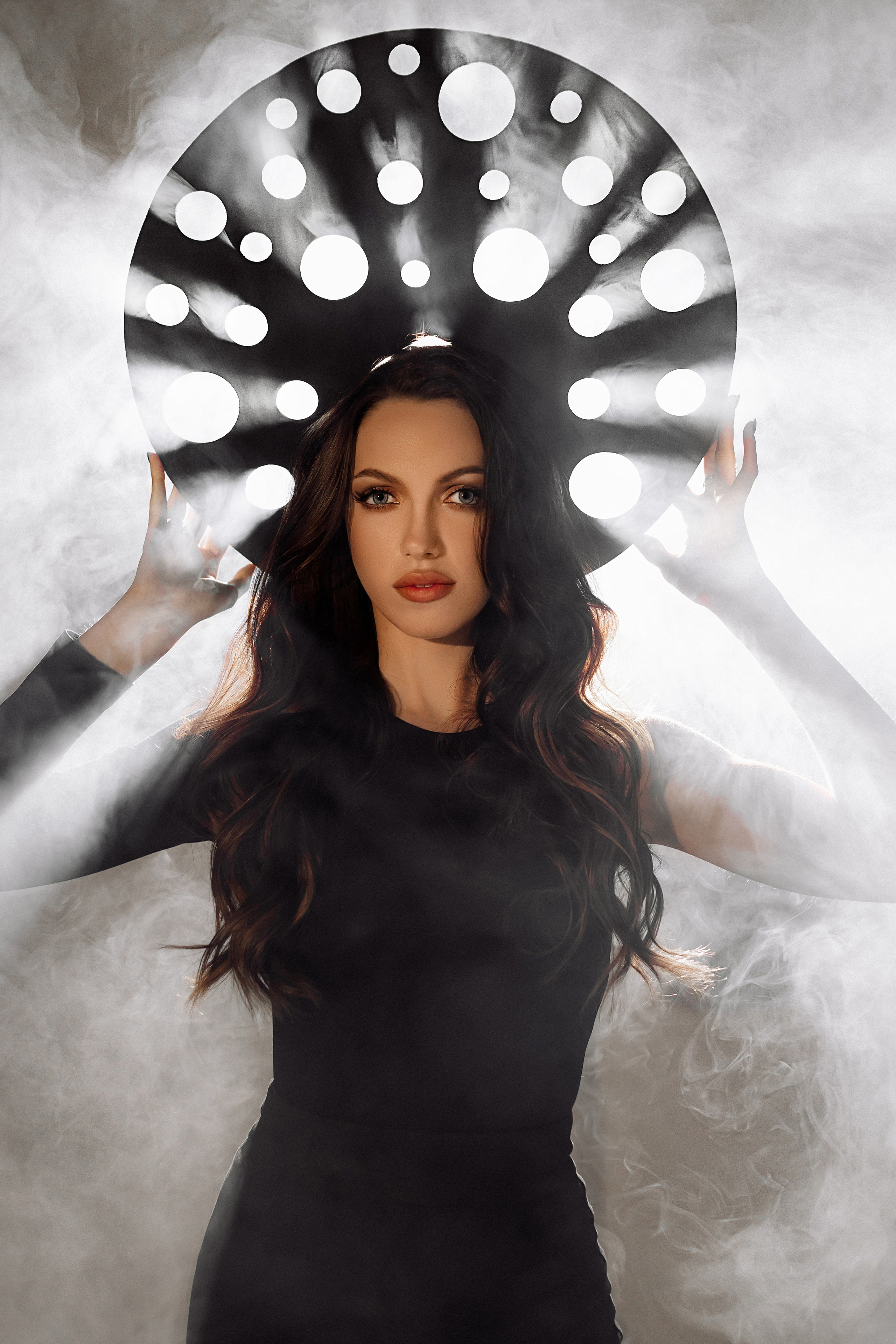 Фотосессия с дымом в студии Зеленоград