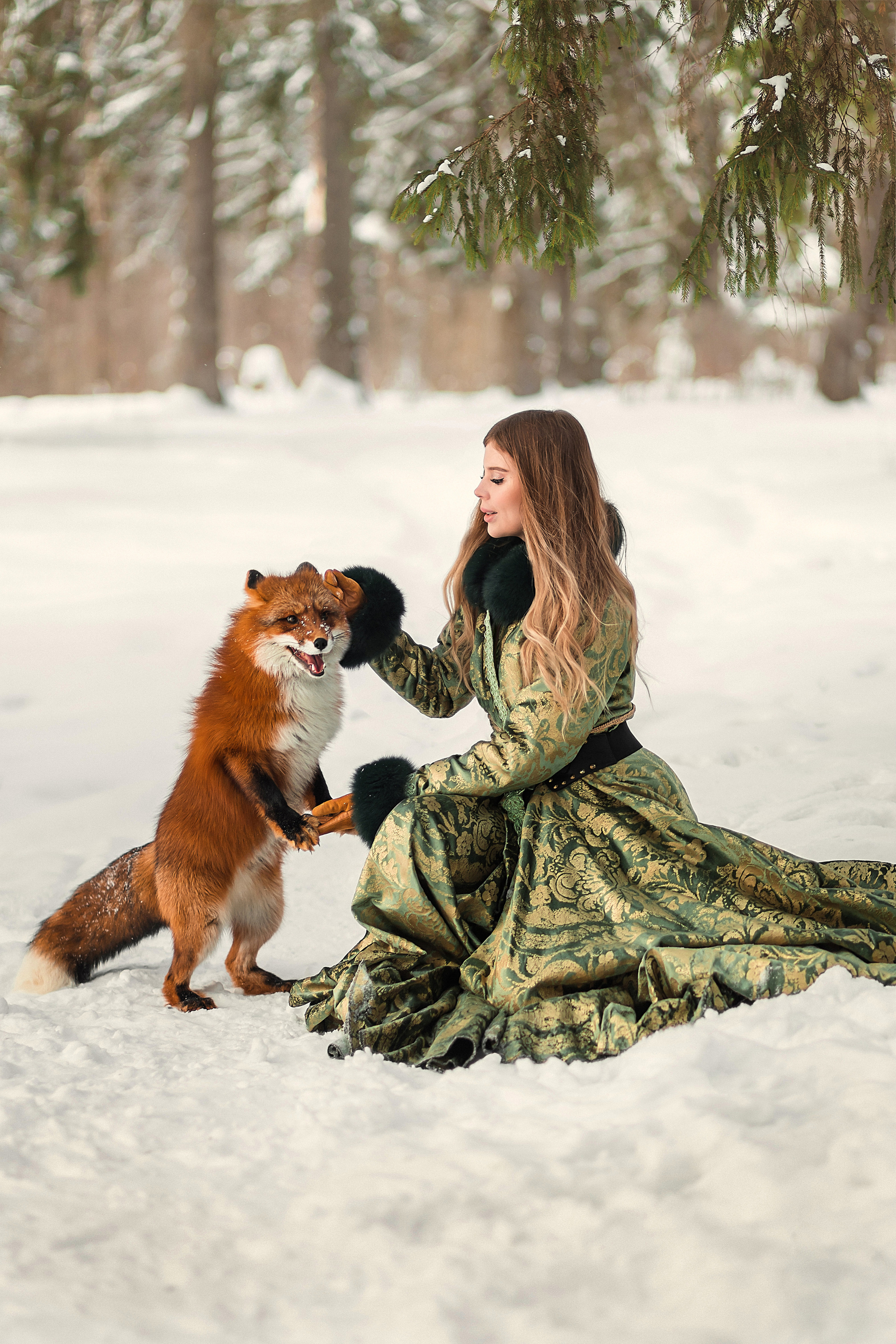 Зимняя фотосессия с лисой