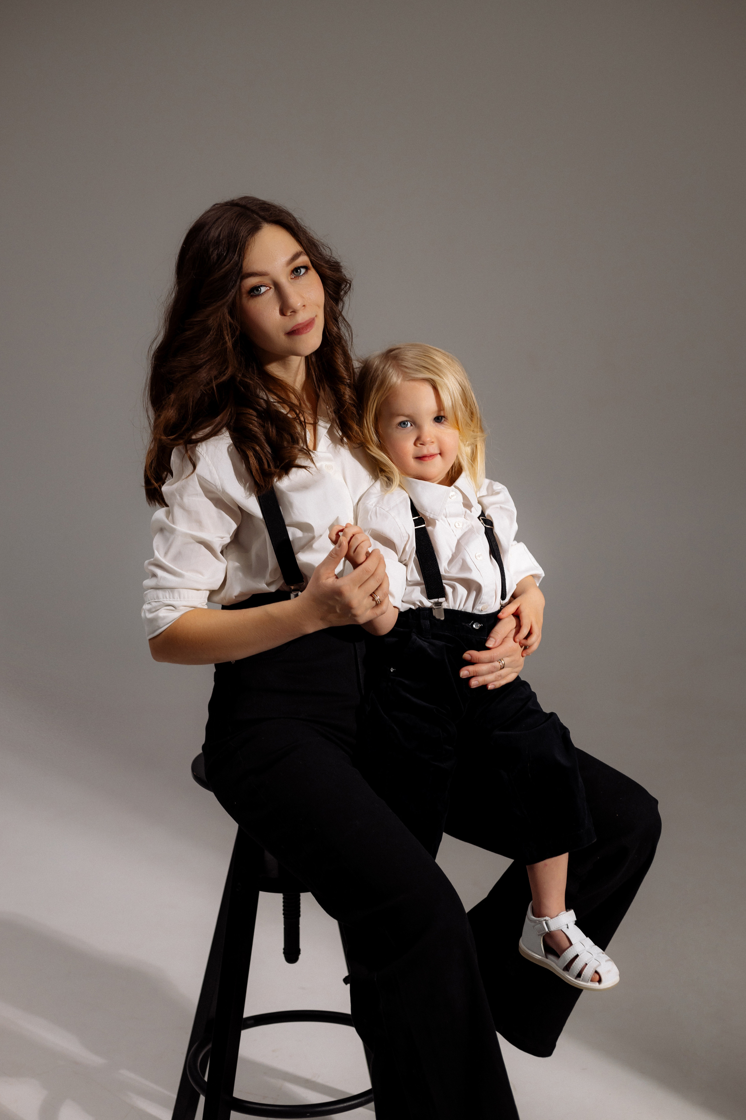 Мама и дочка в фотостудии. Зотова Алена — семейный и женский фотограф в Зеленограде