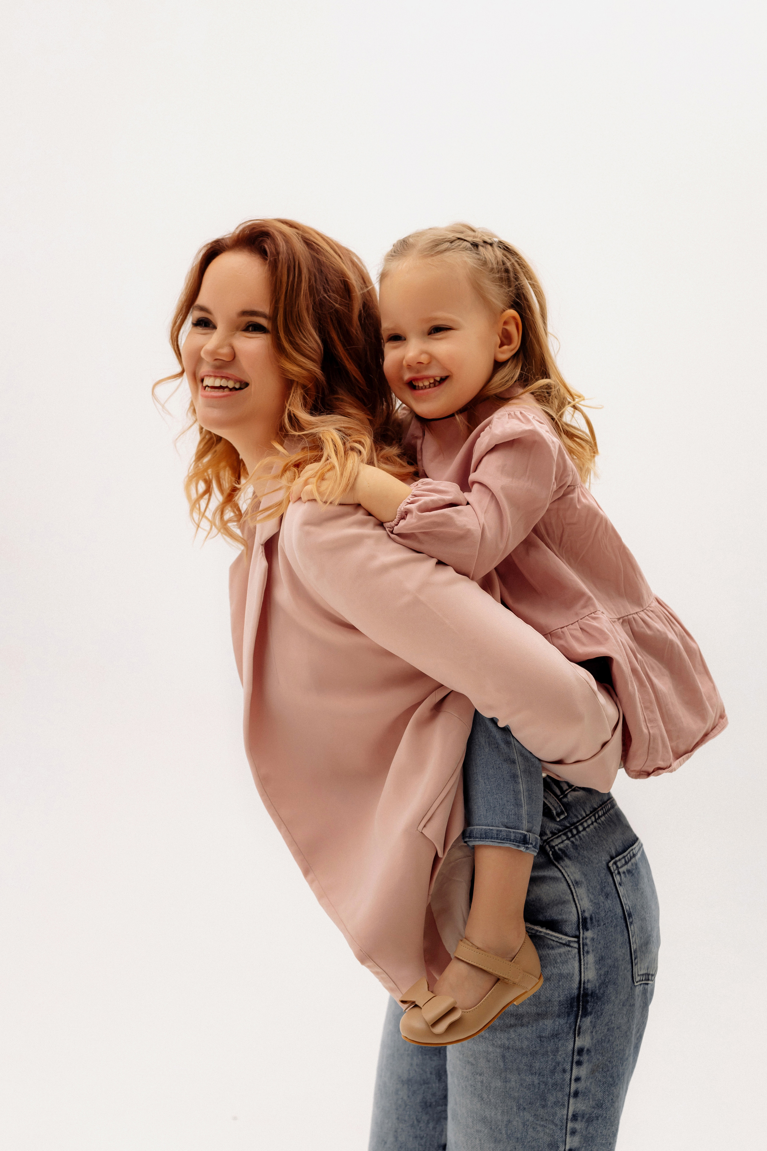 Нежная фотосессия для мамы с дочкой. Зотова Алена — семейный и женский фотограф в Зеленограде