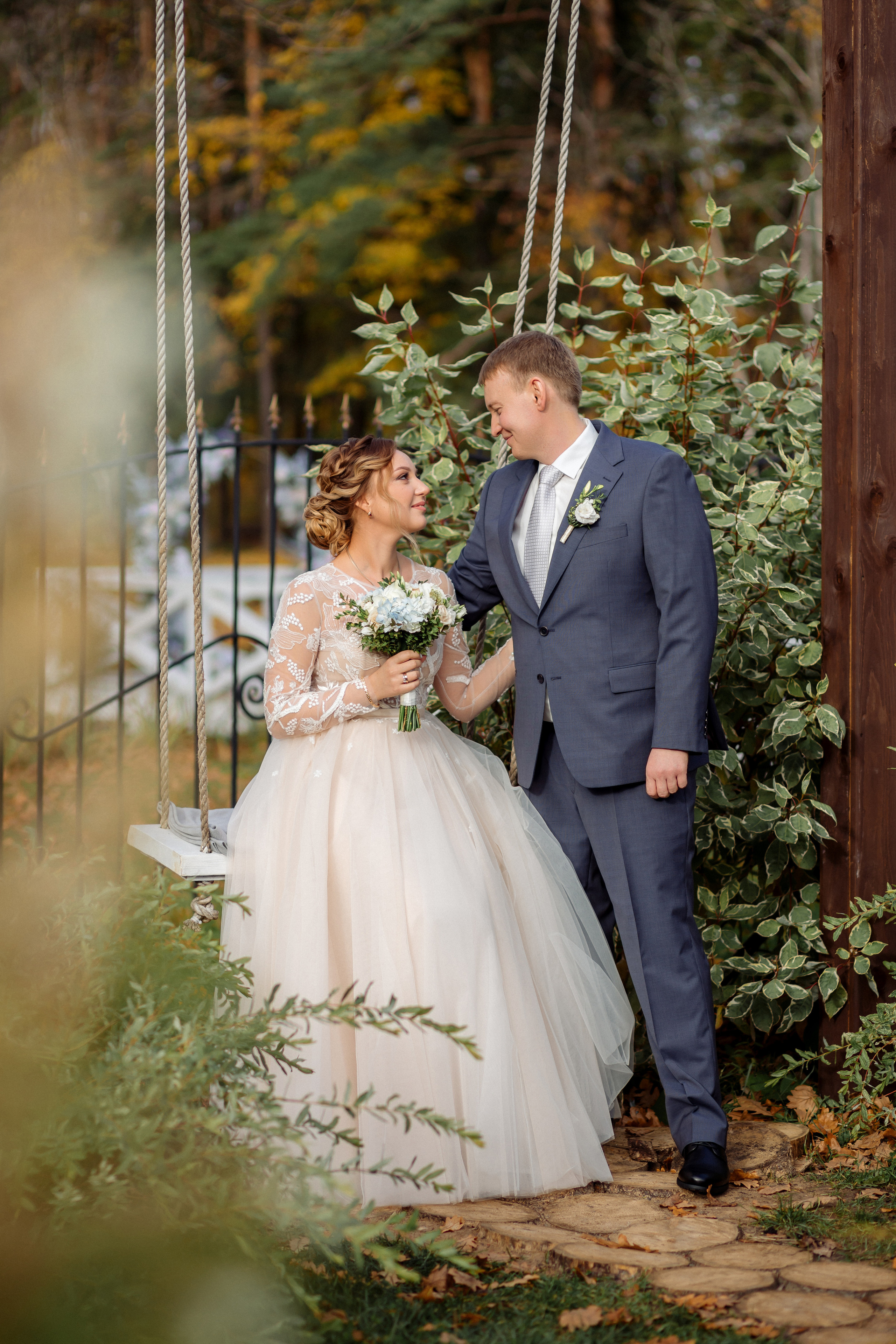 Фотосессия на свадебной площадке «Дом у озера»