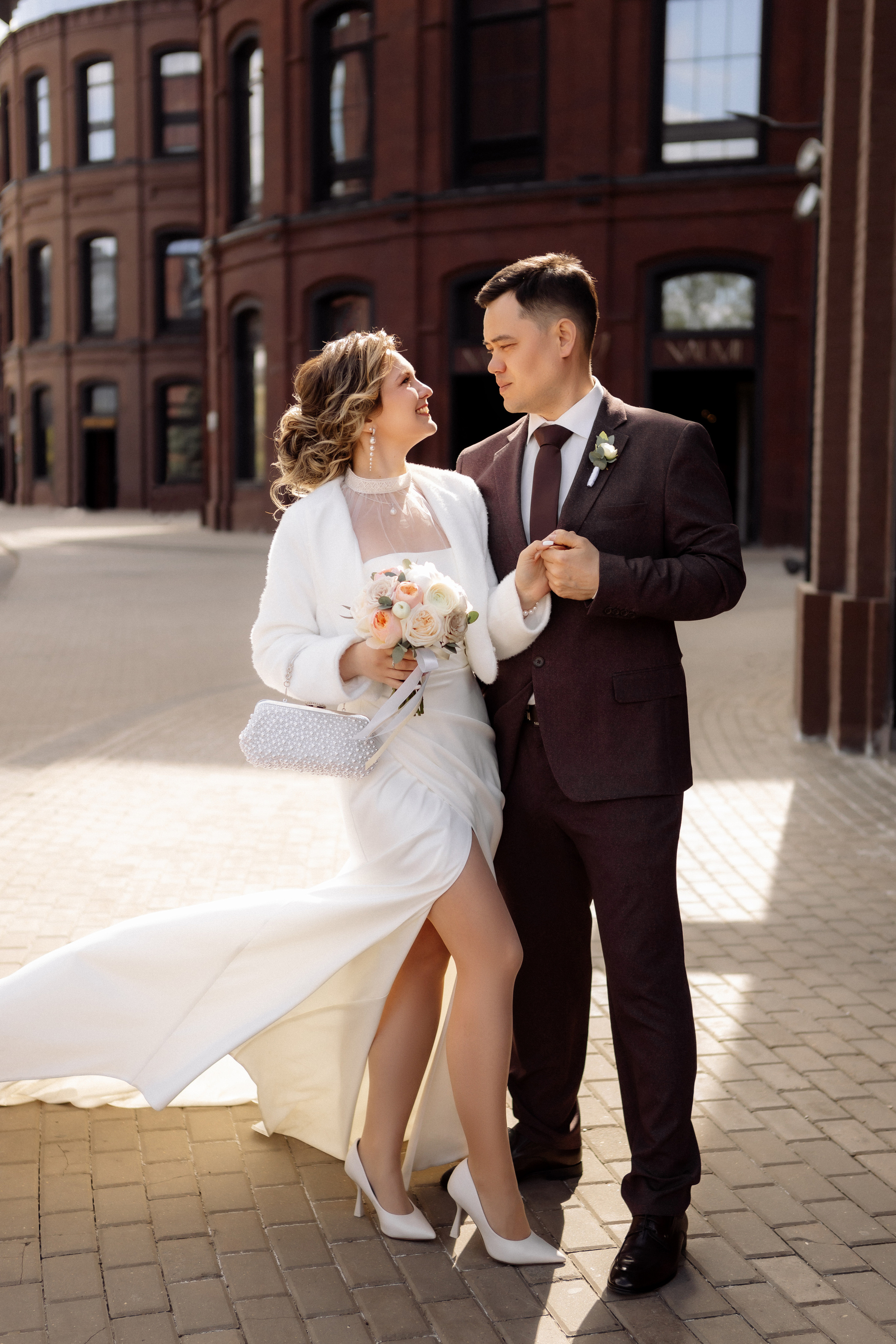 Свадебная фотосессия на территории завода «Арма»