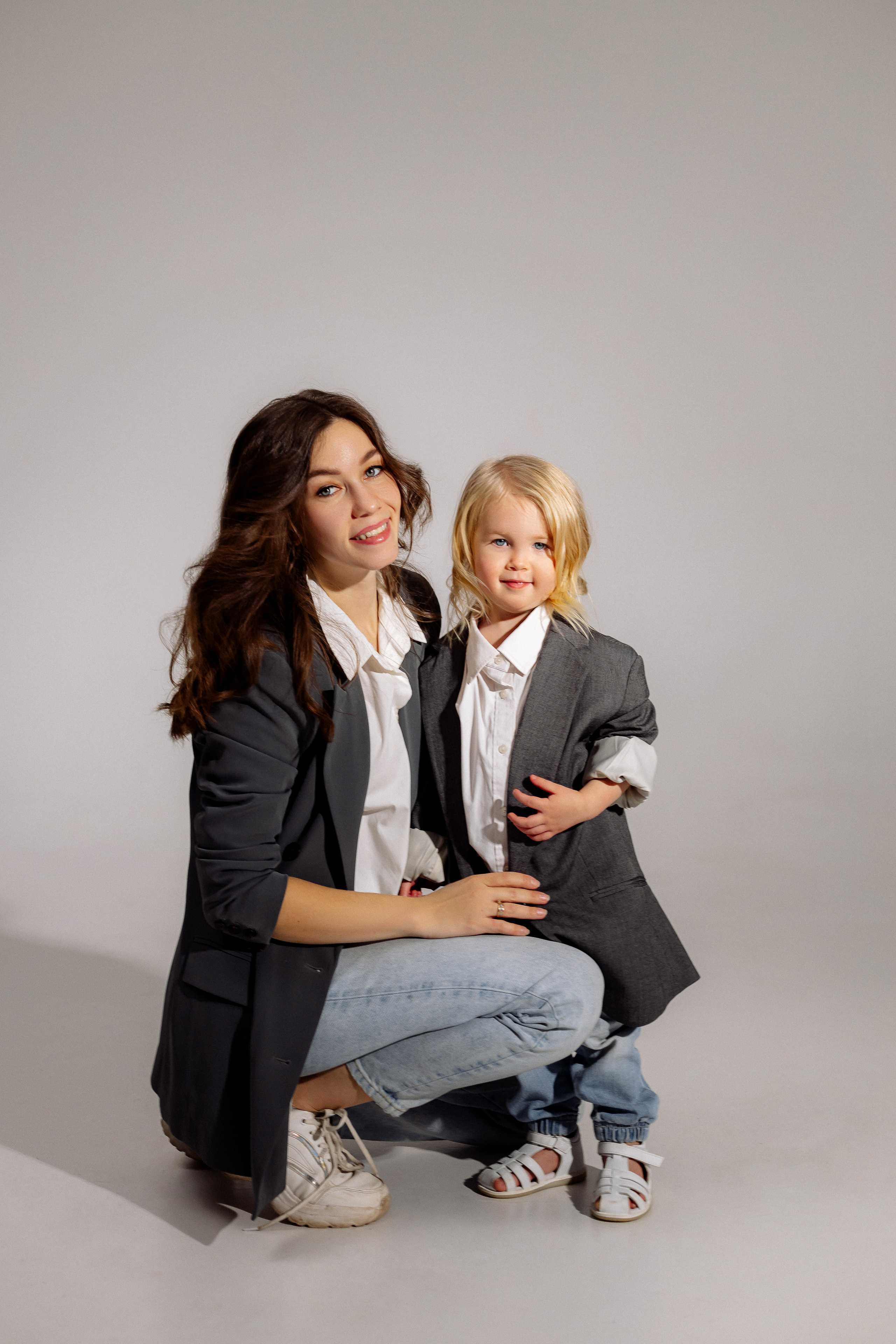 Мама и дочка в фотостудии. Зотова Алена — семейный и женский фотограф в Зеленограде