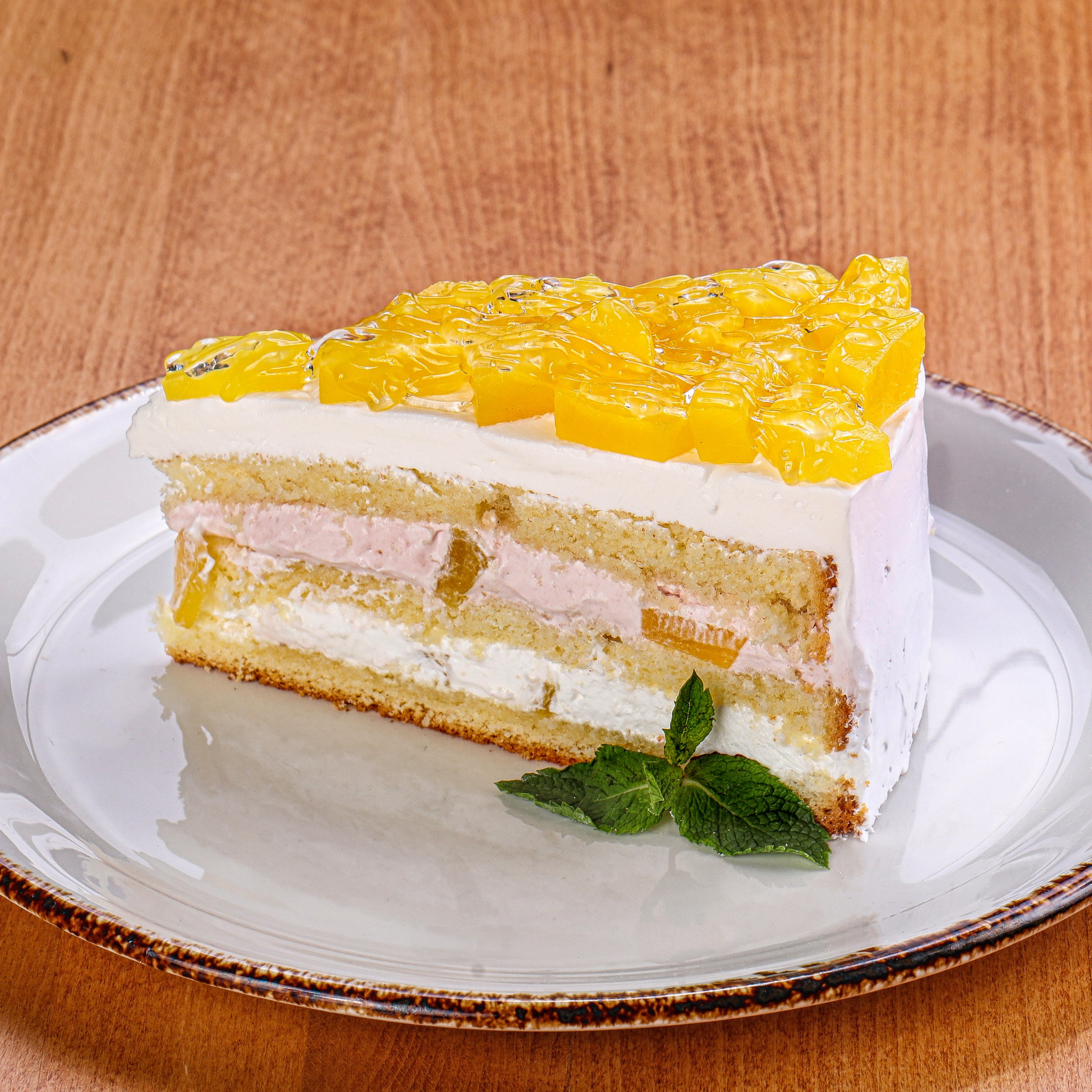 Фотосъемка десертов и выпечки. Заказ по тел.: +7 (906) 006-90-22. Фуд-фотограф Андрей Старостин — съемка еды в Москве. 9000 руб. в час