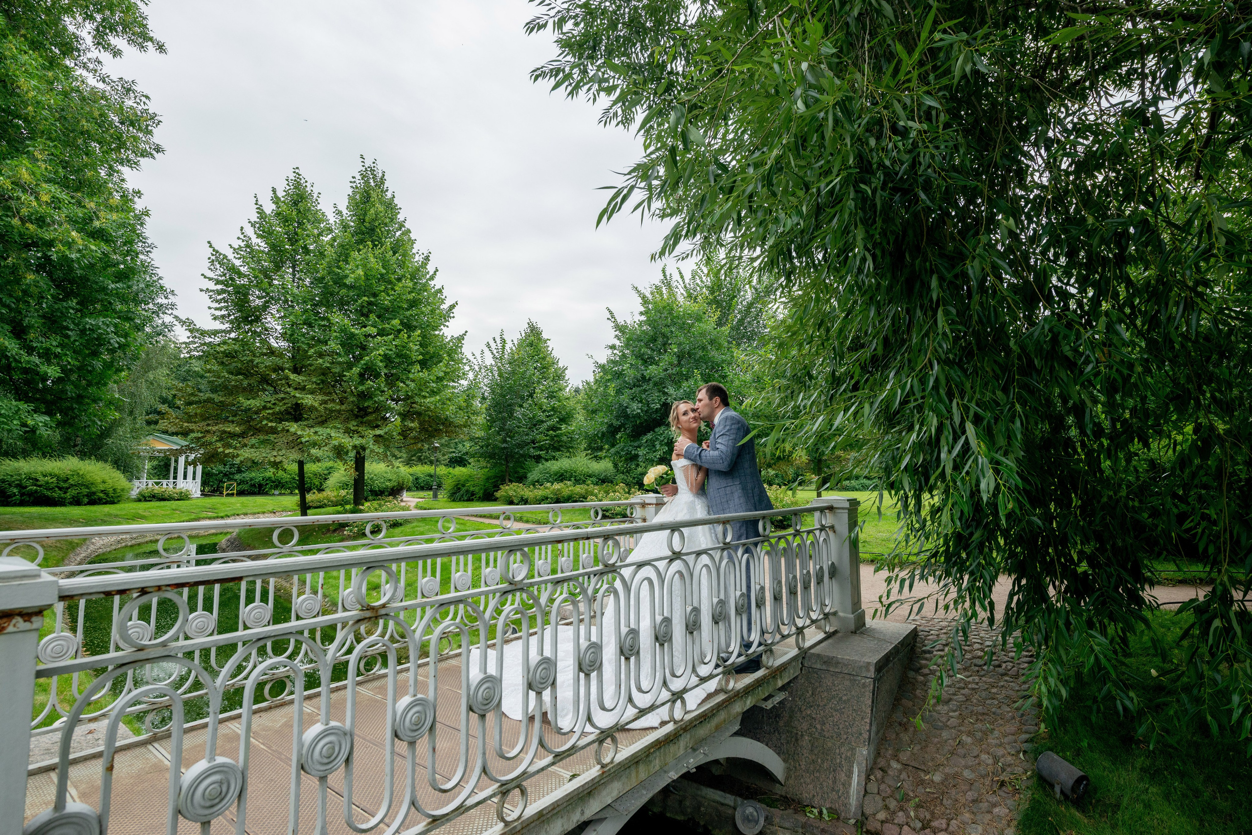 Анастасия и Игорь (фотосессия во Втором Дворце Бракосочетания, Польский сад, здание городской Ратуши). Портретный, семейный и свадебный фотограф в Санкт-Петербурге и в Пушкине Ширяев Денис