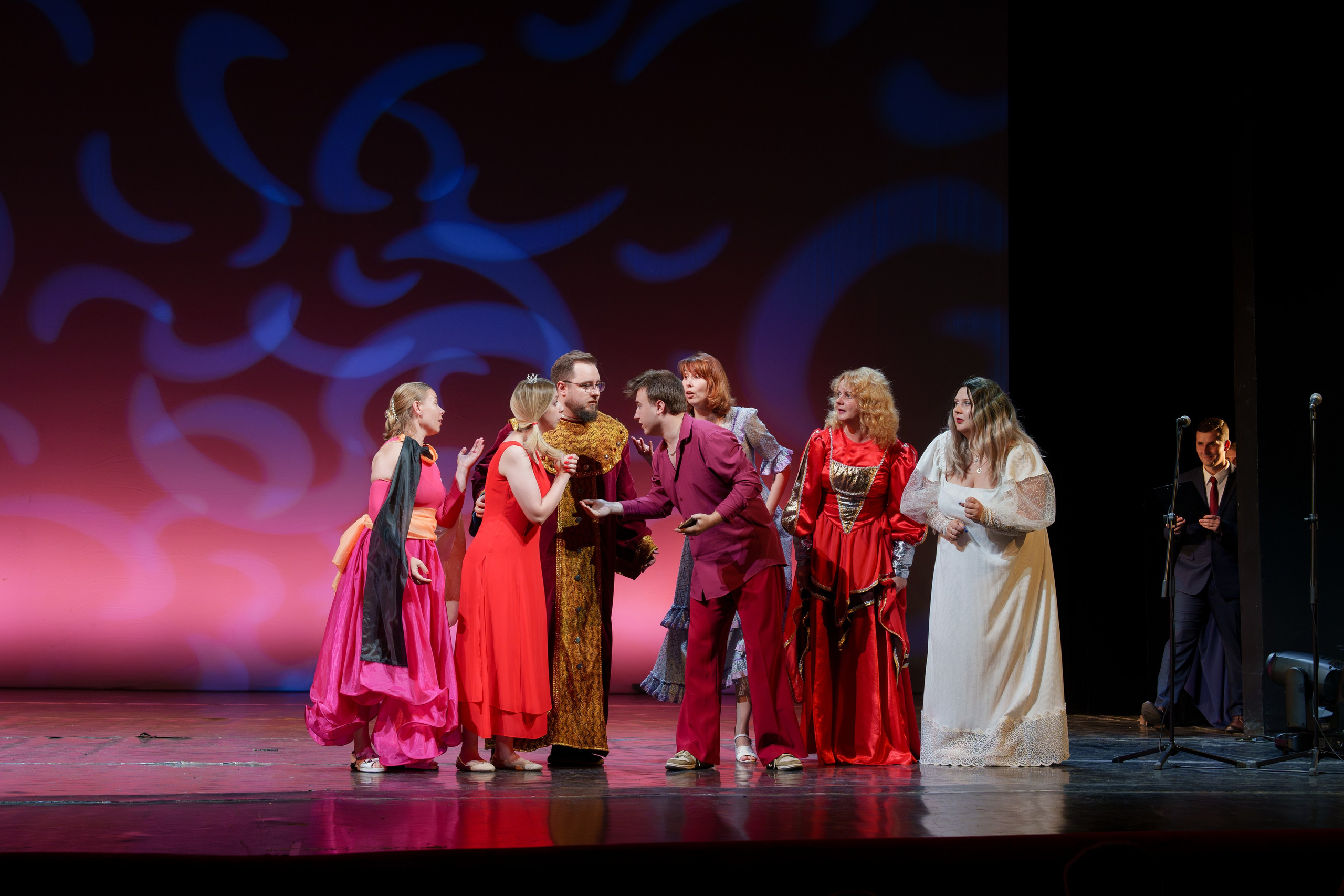 Выпускной Гимназия 7. Свадебный и репортажный фотограф Элина Козырьянова