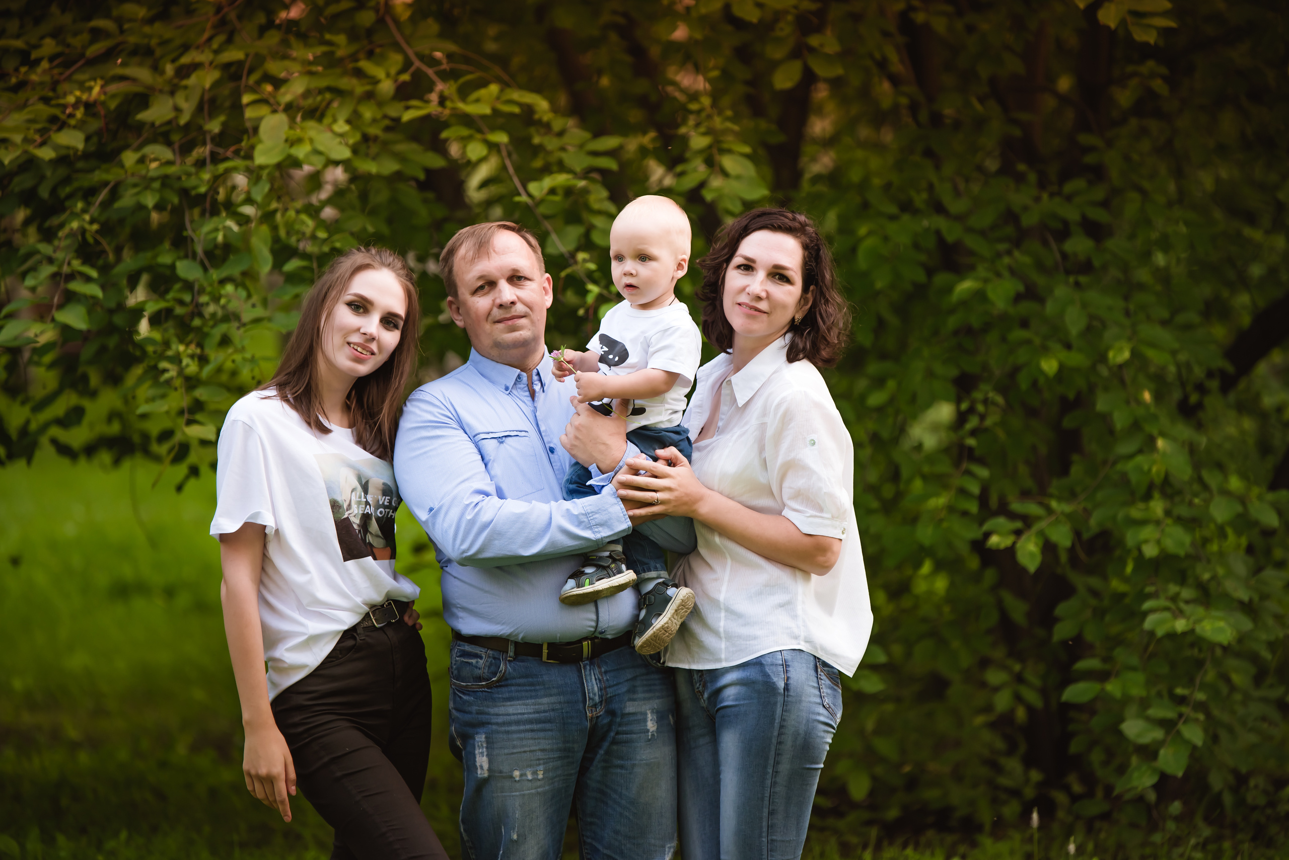 Фотосессия с ребенком на природе в Иркутске