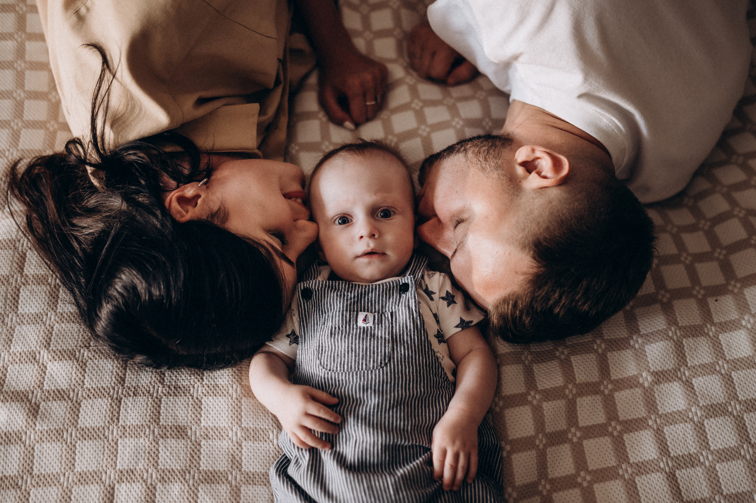 Катюша с семьей, домашняя фотосессия. Фотограф ПИТЕР СПБ Надежда Баранова