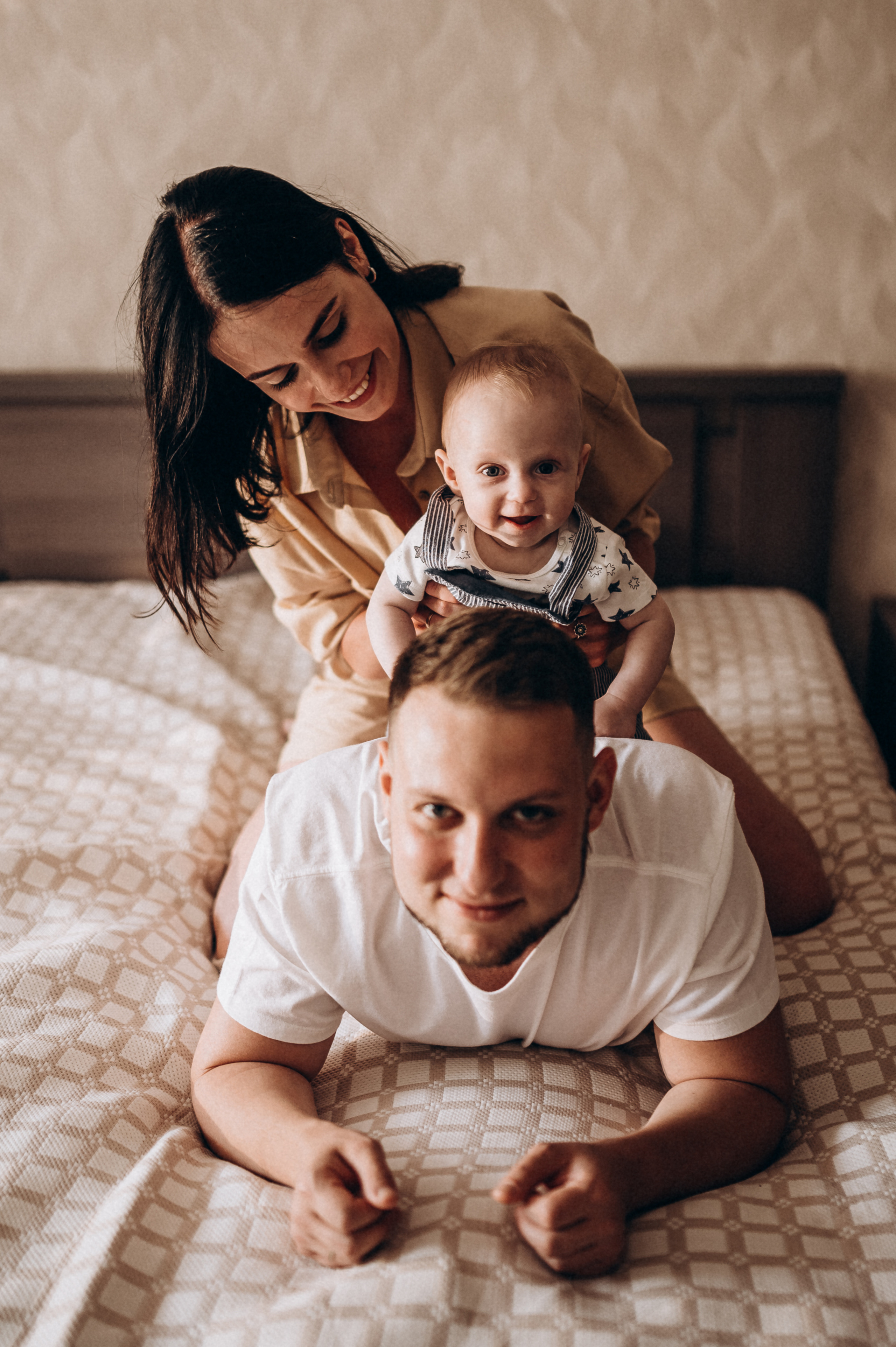 Катюша с семьей, домашняя фотосессия. Фотограф ПИТЕР СПБ Надежда Баранова