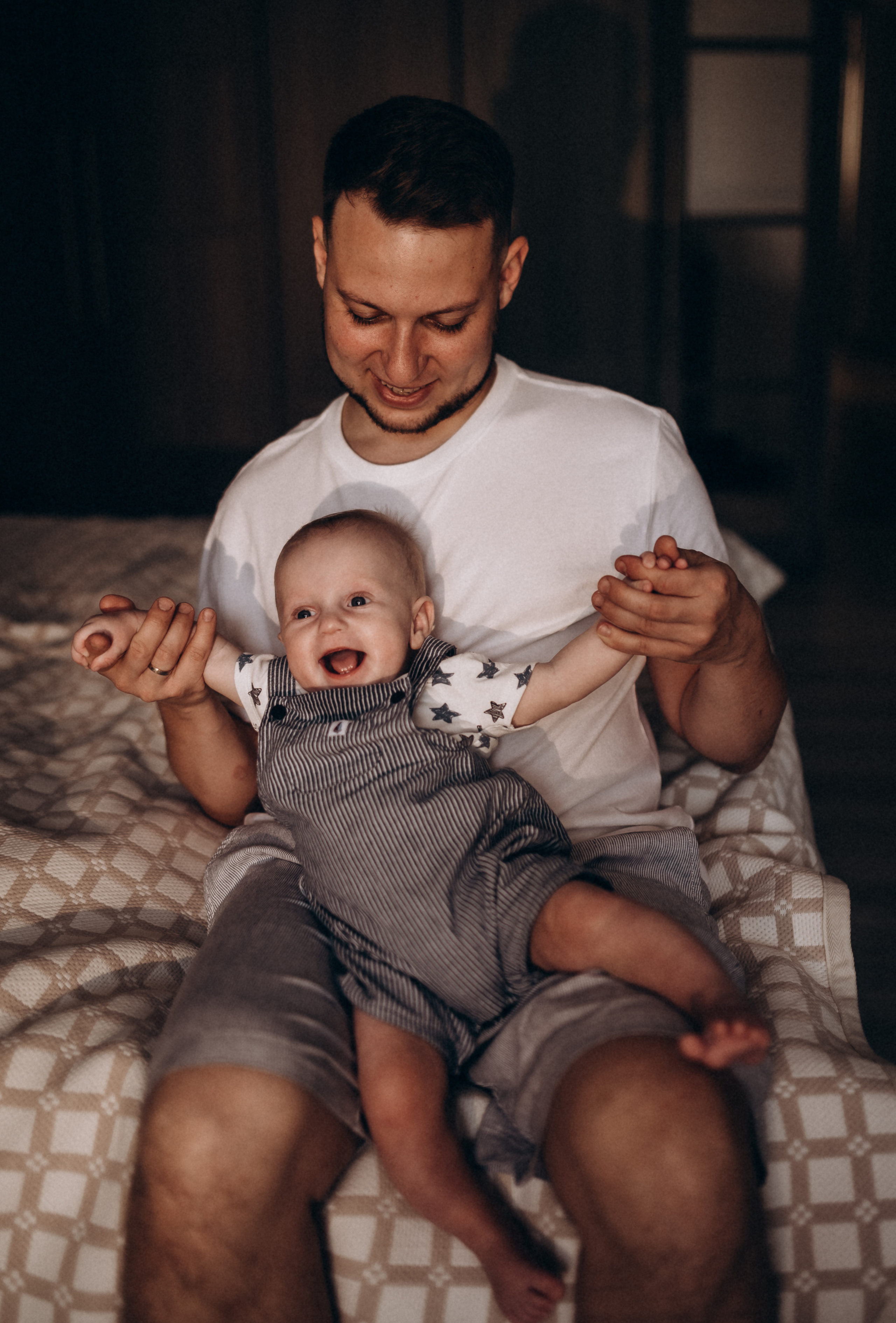 Катюша с семьей, домашняя фотосессия. Фотограф ПИТЕР СПБ Надежда Баранова