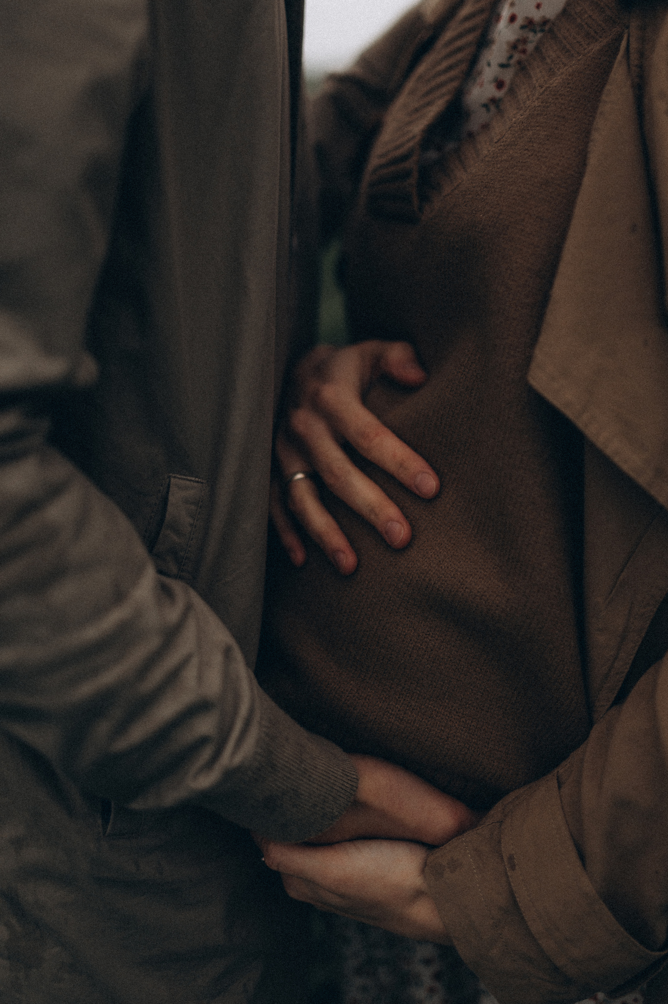 Алина и Саша, в ожидании, фотопрогулка под дождем. Фотограф ПИТЕР СПБ Надежда Баранова