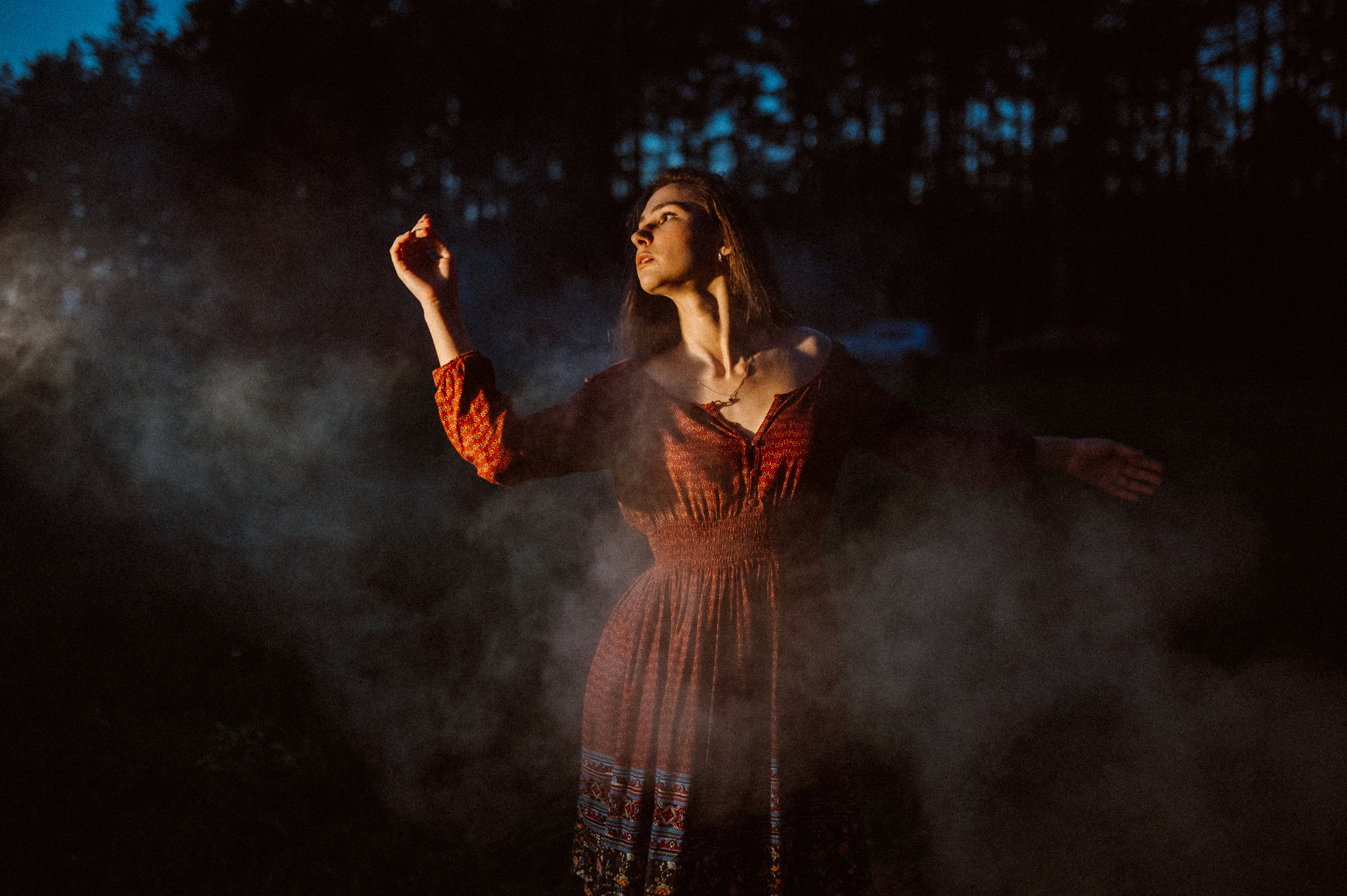 Фотосессия с огнем, Лина. Фотограф ПИТЕР СПБ Надежда Баранова