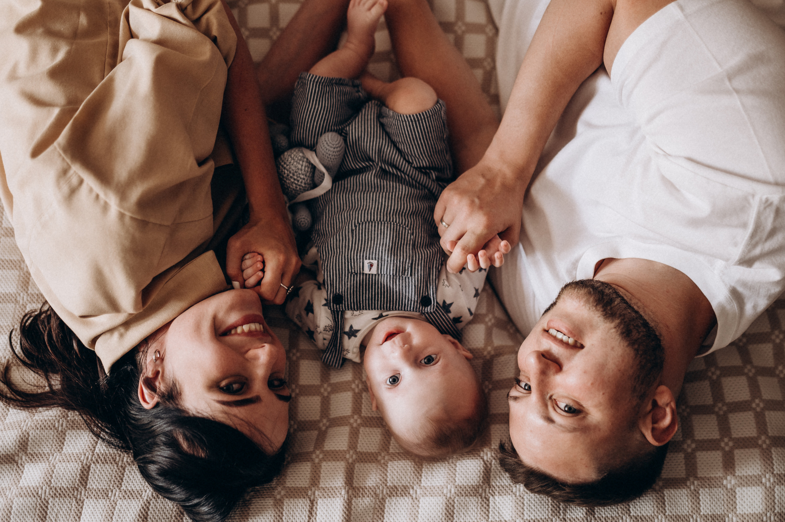 Катюша с семьей, домашняя фотосессия. Фотограф ПИТЕР СПБ Надежда Баранова