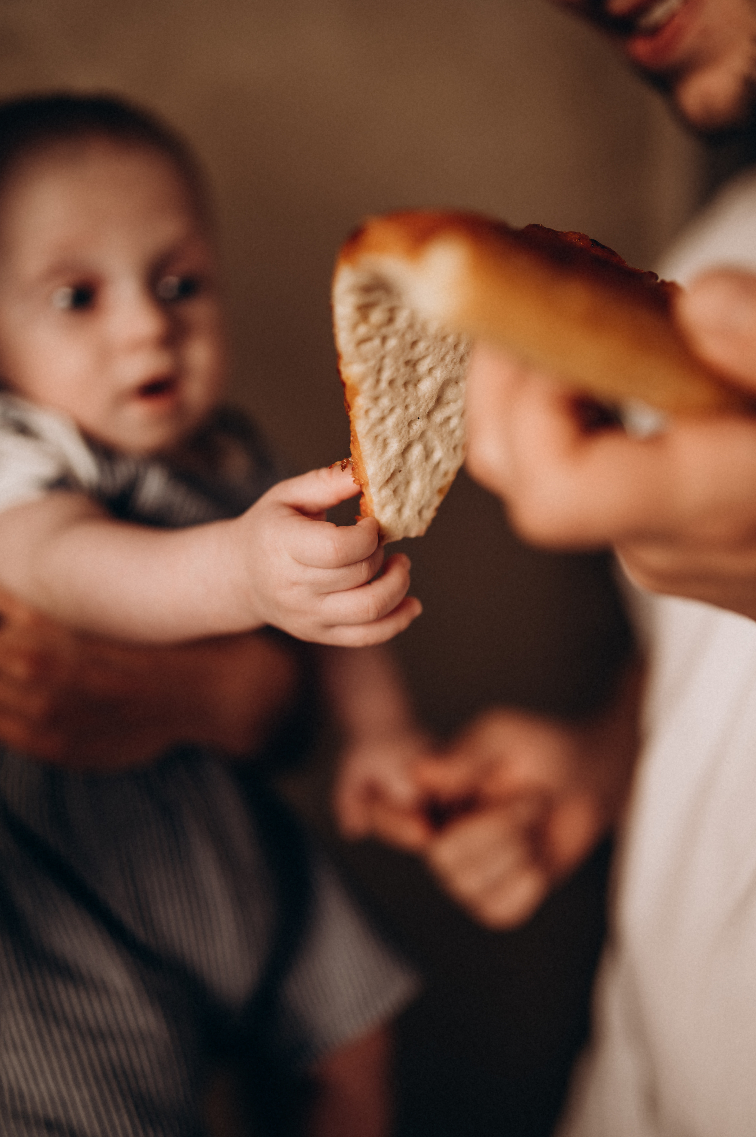 Катюша с семьей, домашняя фотосессия. Фотограф ПИТЕР СПБ Надежда Баранова