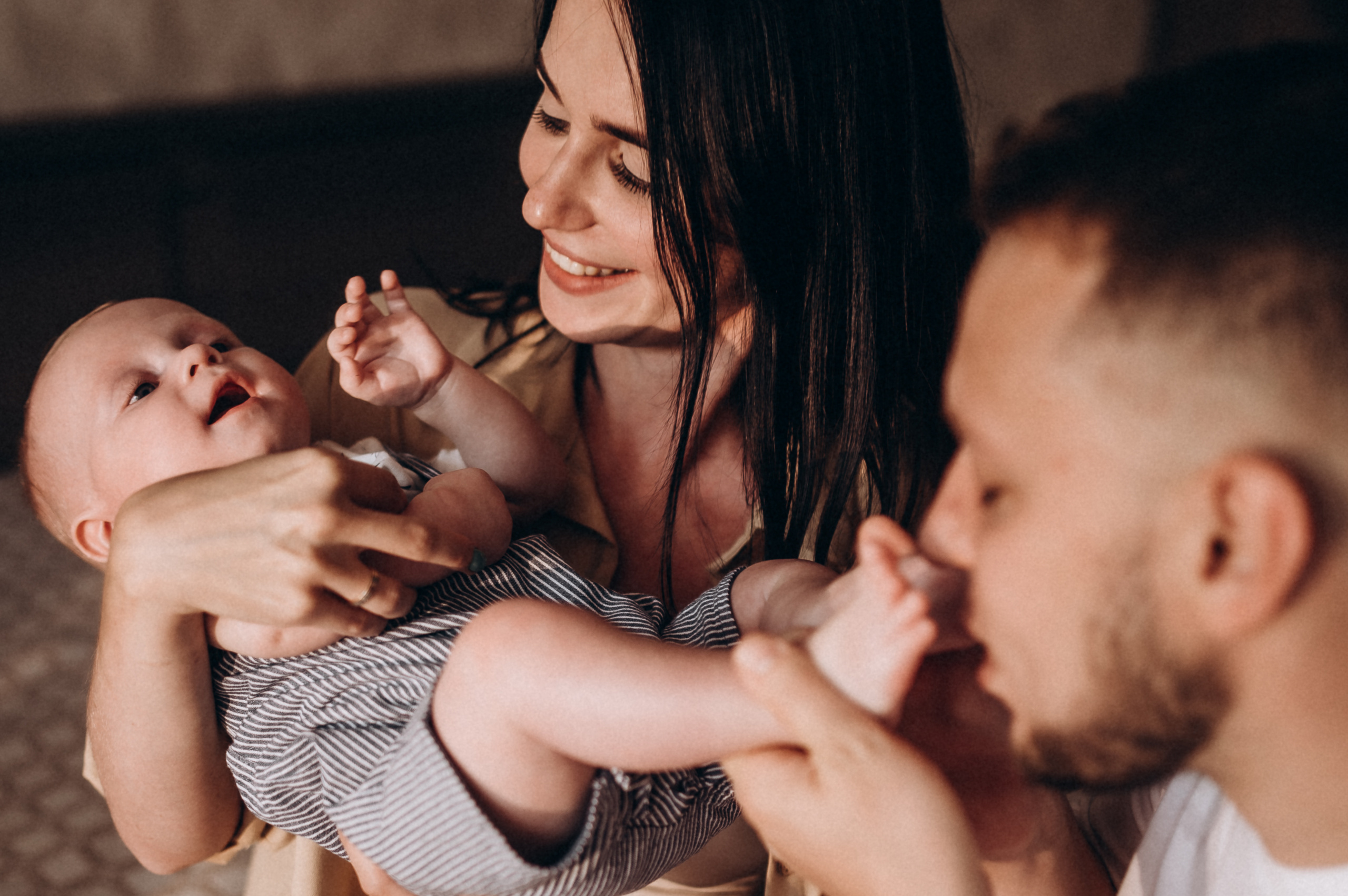 Катюша с семьей, домашняя фотосессия. Фотограф ПИТЕР СПБ Надежда Баранова