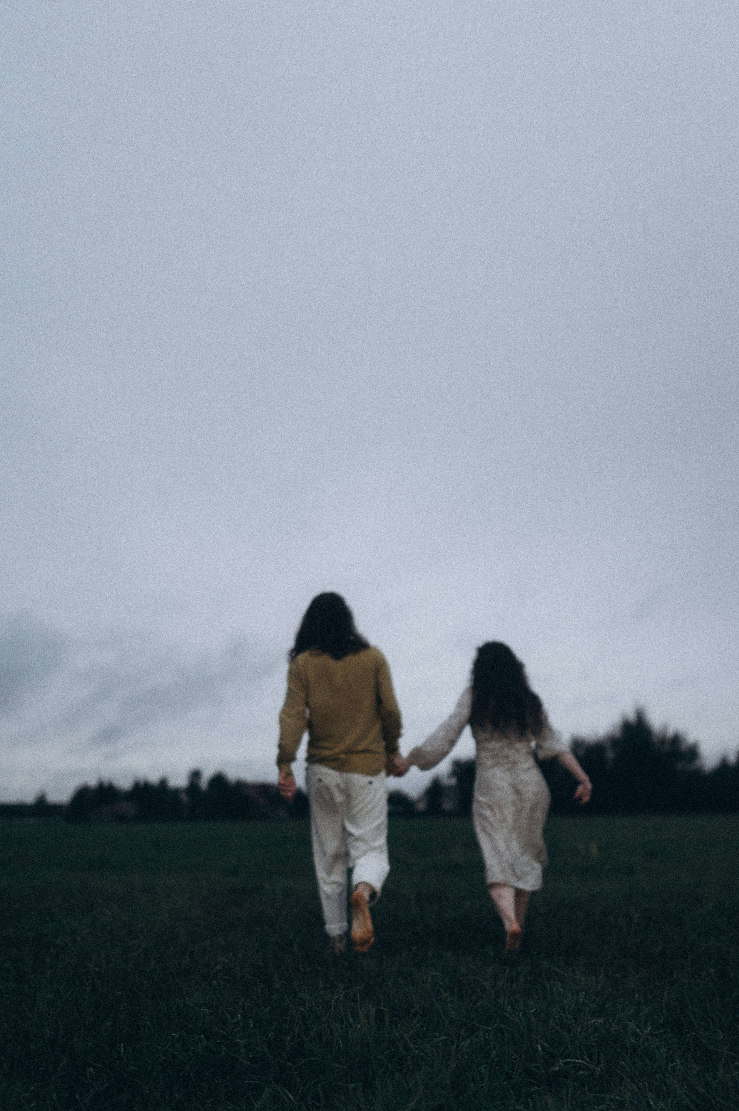 Алина и Саша, в ожидании, фотопрогулка под дождем. Фотограф ПИТЕР СПБ Надежда Баранова