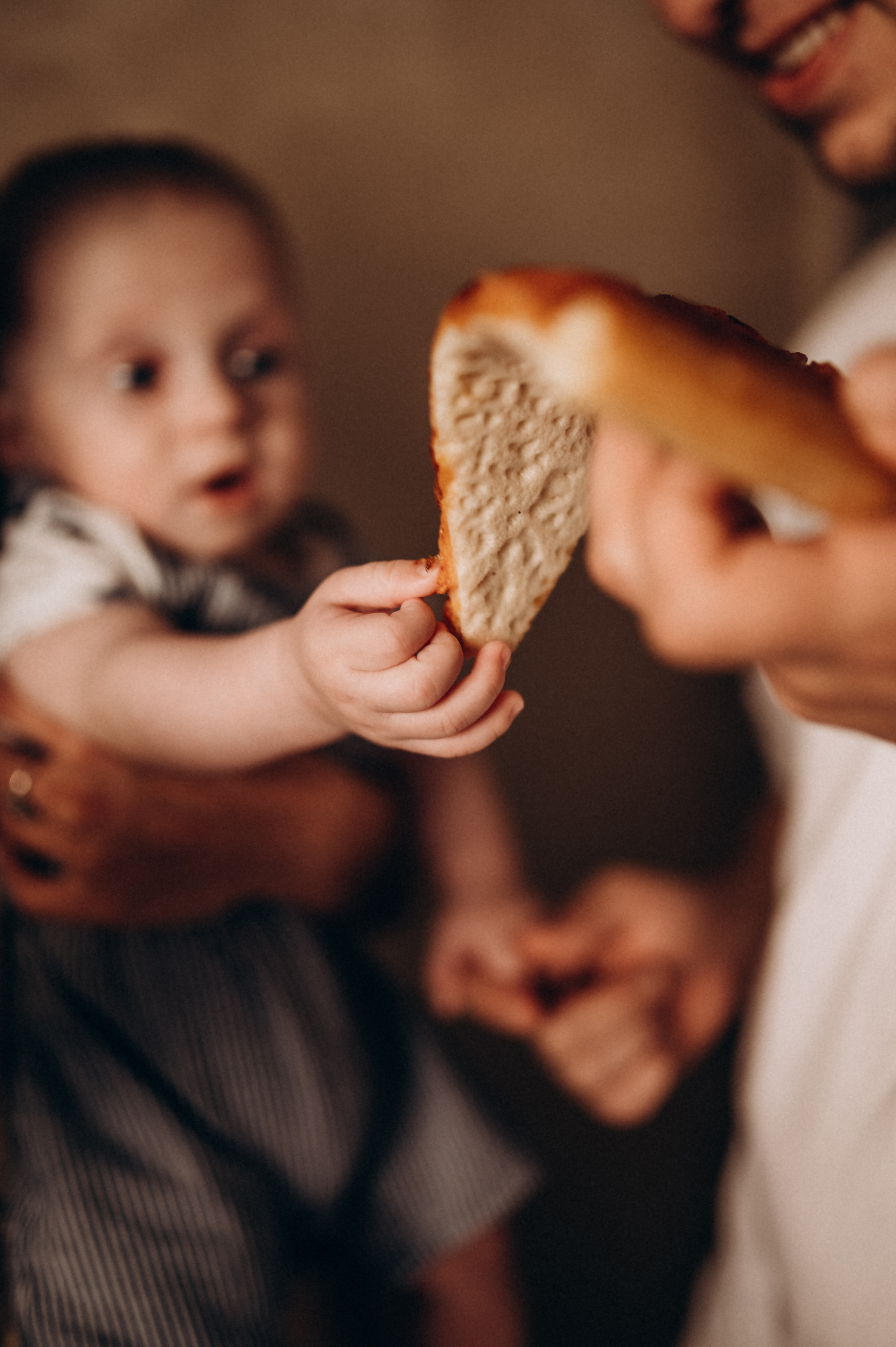 Катюша с семьей, домашняя фотосессия. Фотограф ПИТЕР СПБ Надежда Баранова