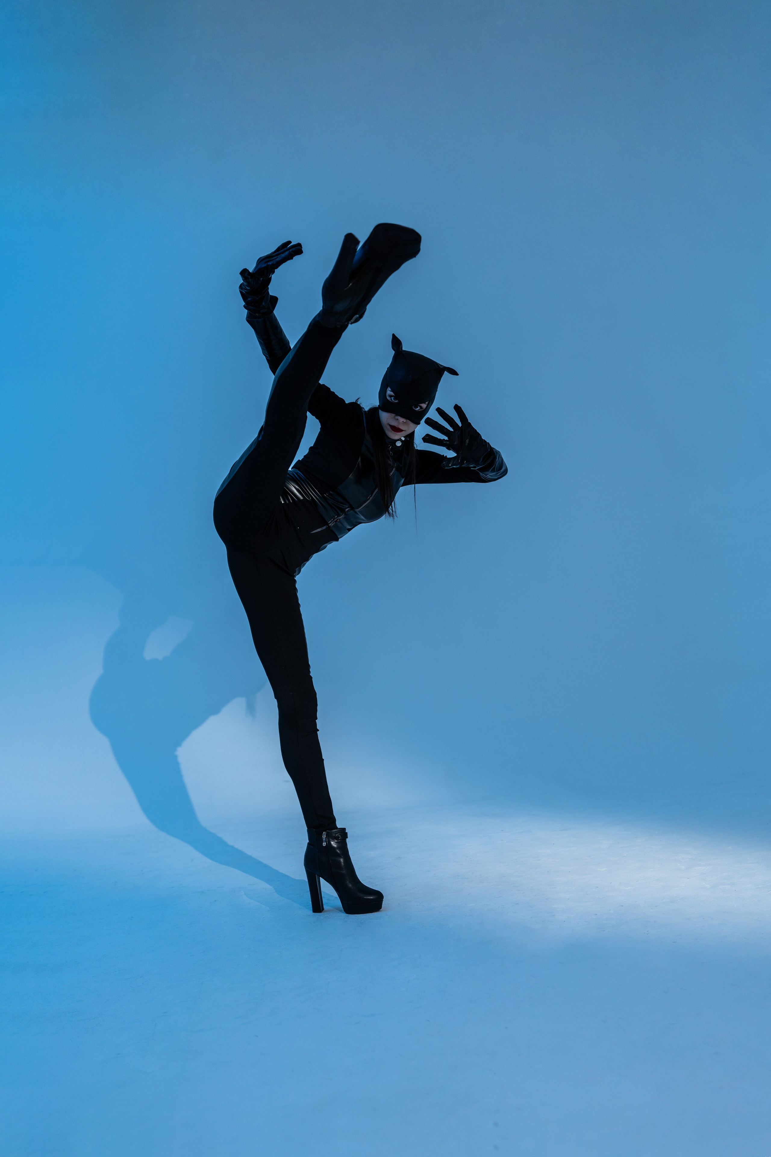 Женщина кошка. Модель Камилла. Свадебный и индивидуальный фотограф Аля Мамакова