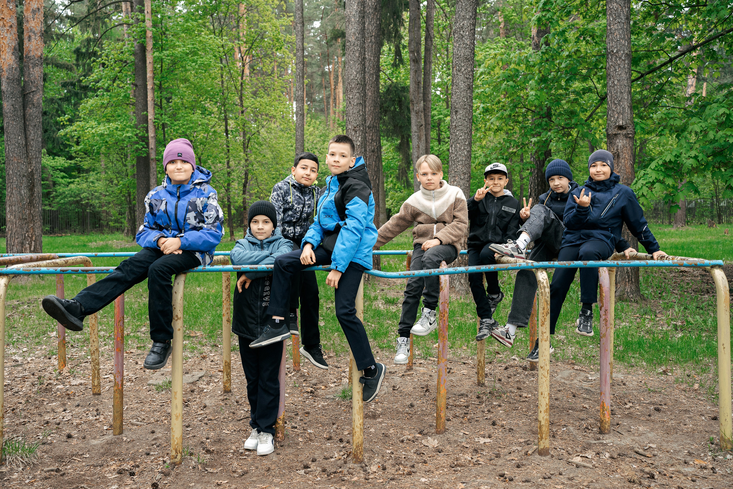 Прогулки в школьном дворе. Фотограф Казакова Анастасия