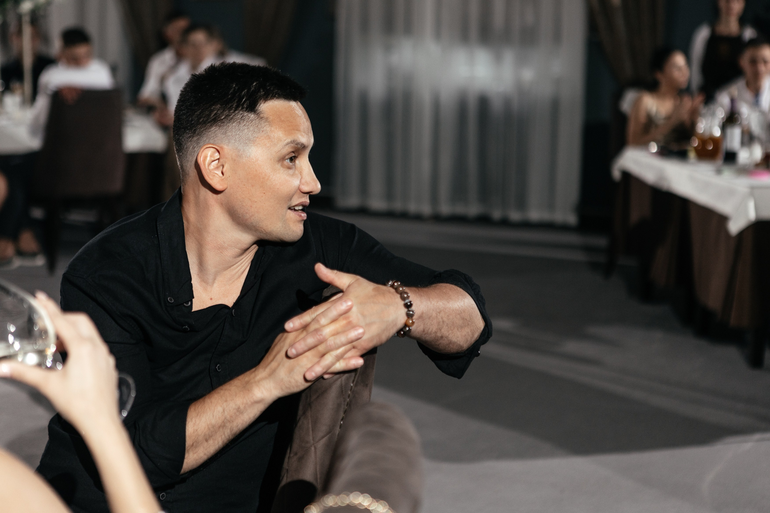 Свадебный фотограф Уфа — Руслан ГабдлисламовЖивые эмоции, красивые кадры, воспоминания на всю жизнь.Работаю по всей Республике Башкортоста. Свадебный фотограф Уфа Руслан Габдлисламов