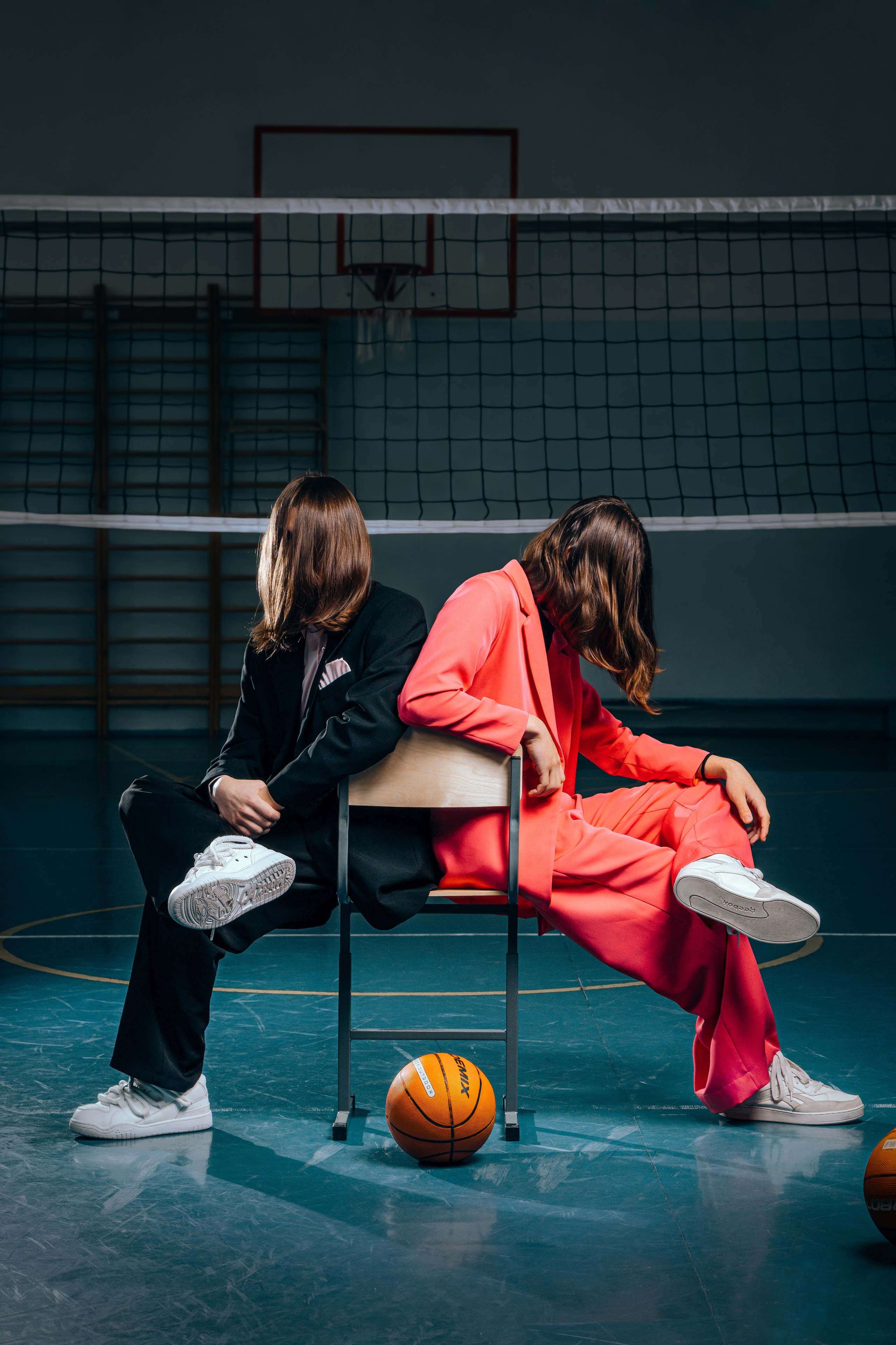 Профессиональная школьная фотография и создание выпускных альбомов в Хабаровске. Современные, яркие и запоминающиеся фотографии для школьников. Уникальный дизайн обложек выпускных книг, которые станут настоящей памятью о школьных годах. Закажите качественные фото и стильные альбомы для выпускников в Хабаровске. Нажмите заказать Выпускные Альбомы ( Дипломы ) в Хабаровске и мы свяжемся свами.