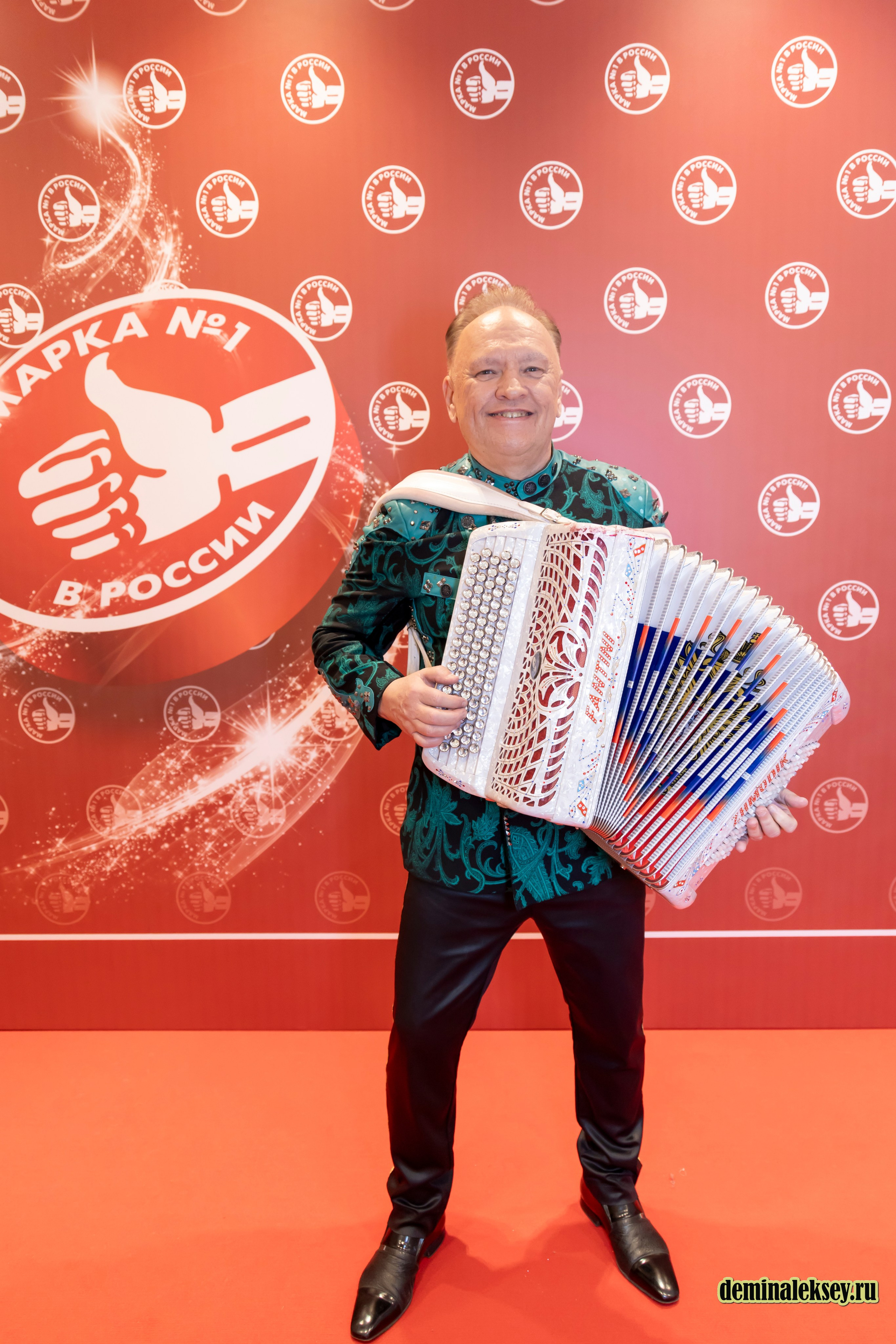 Премия МАРКА № 1 В России 14 декабря 2024. Репортажный, семейный и студийный фотограф в Москве Демин Алексей