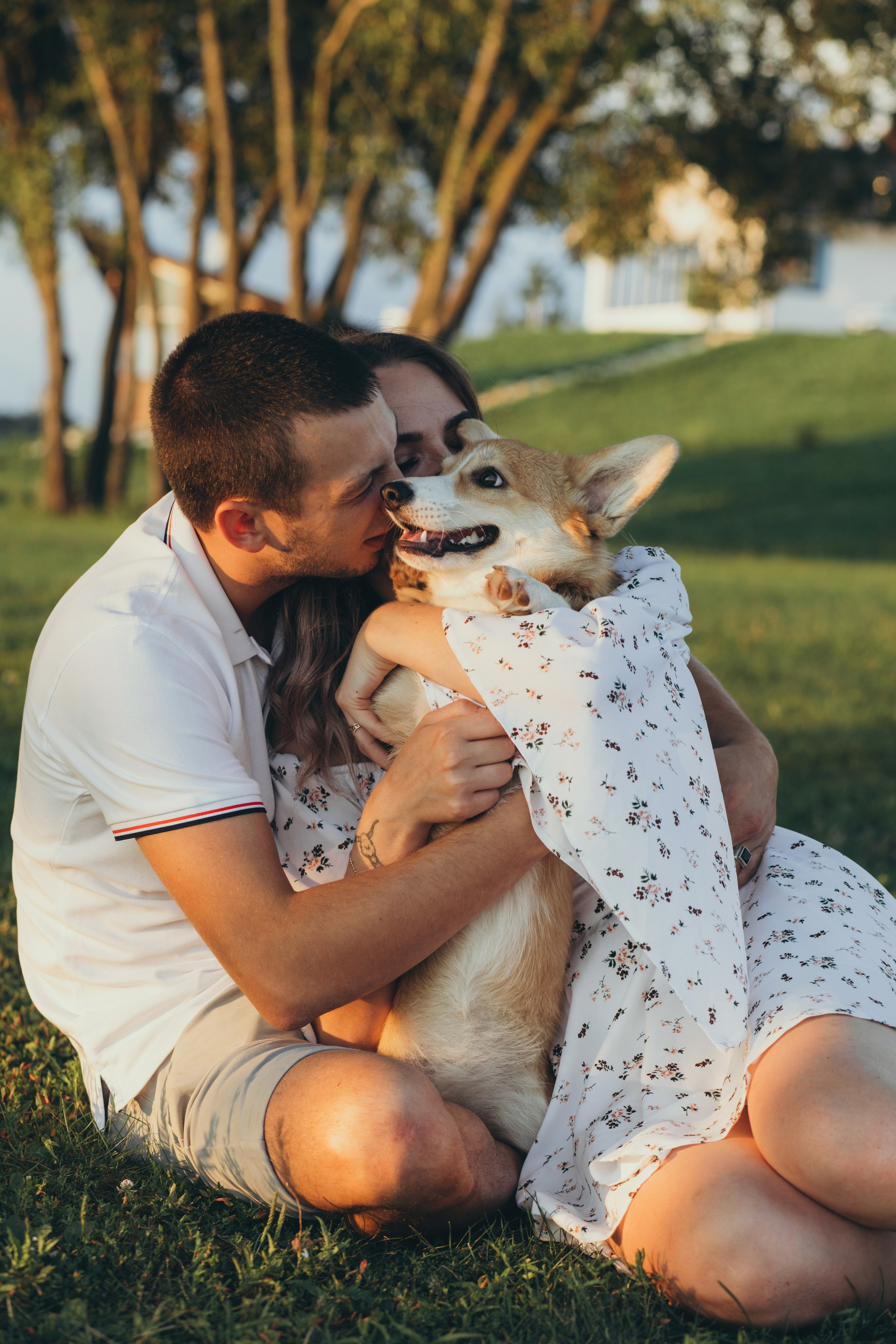 4 лапы, 2 пары ног и одно сердечко на троих ❤. Фотограф Анастасия Романова Рязань