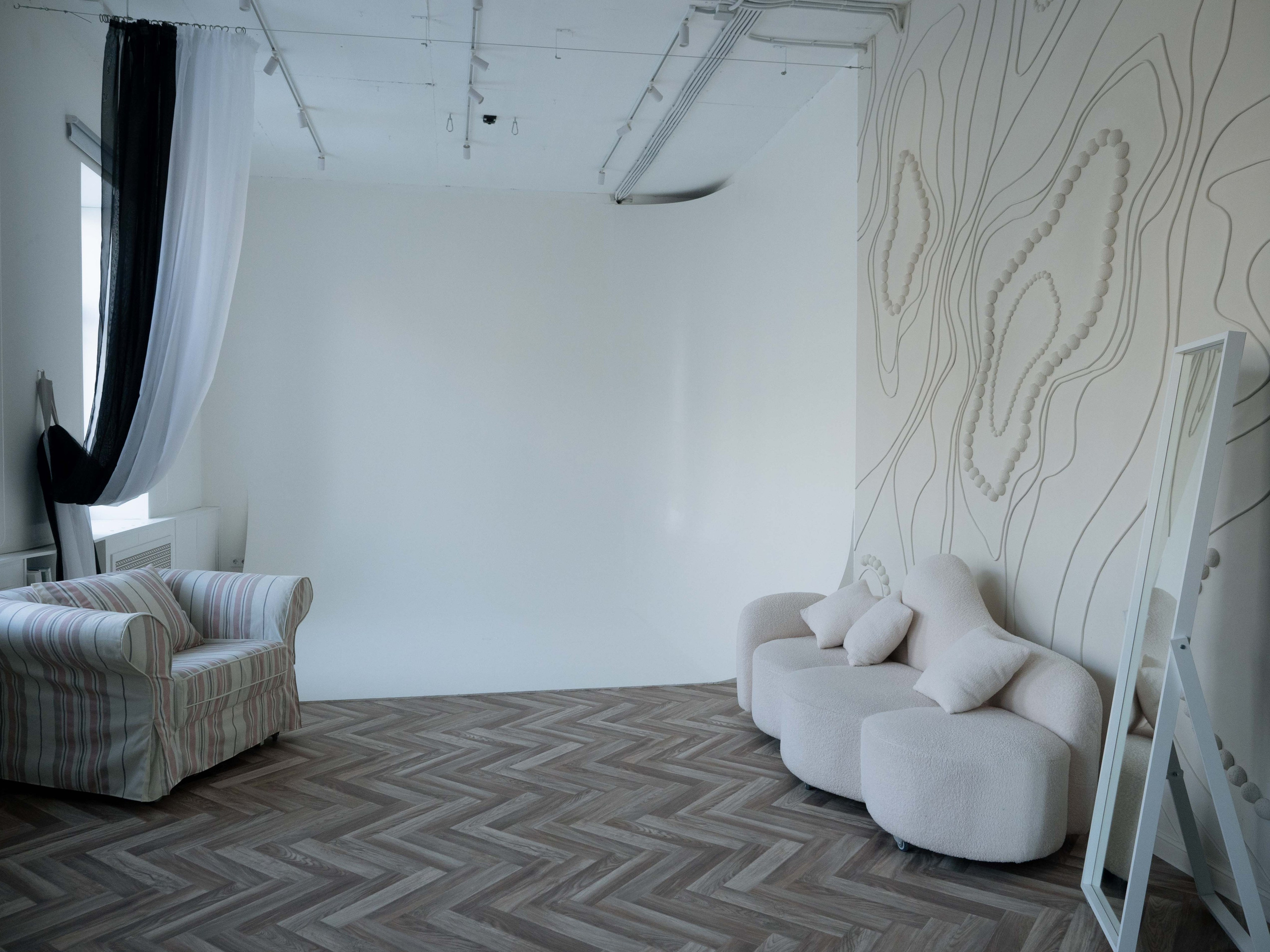 Зал Minimal. Фотостудия и пространство под мероприятия studio1884 в Казани