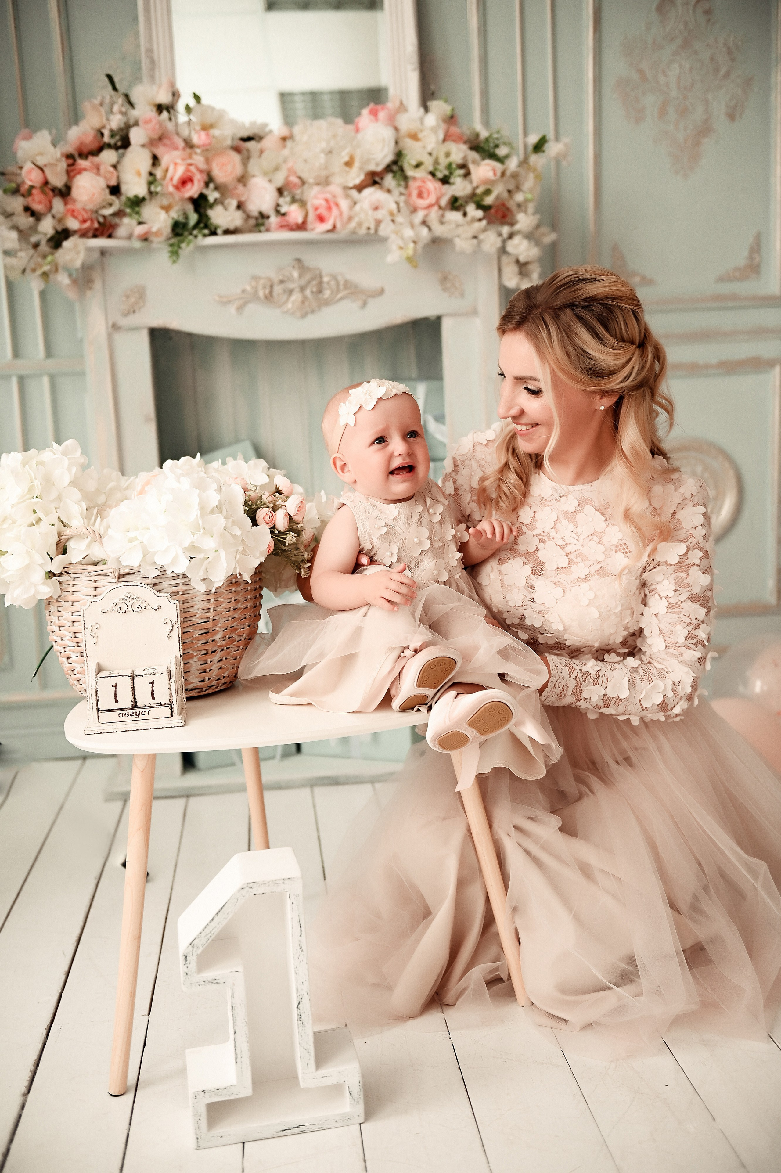 Студийные семейные, детские, индивидуальные фотосессии. Свадебный, семейный, детский, контент фотограф в Омске Максим Ильин