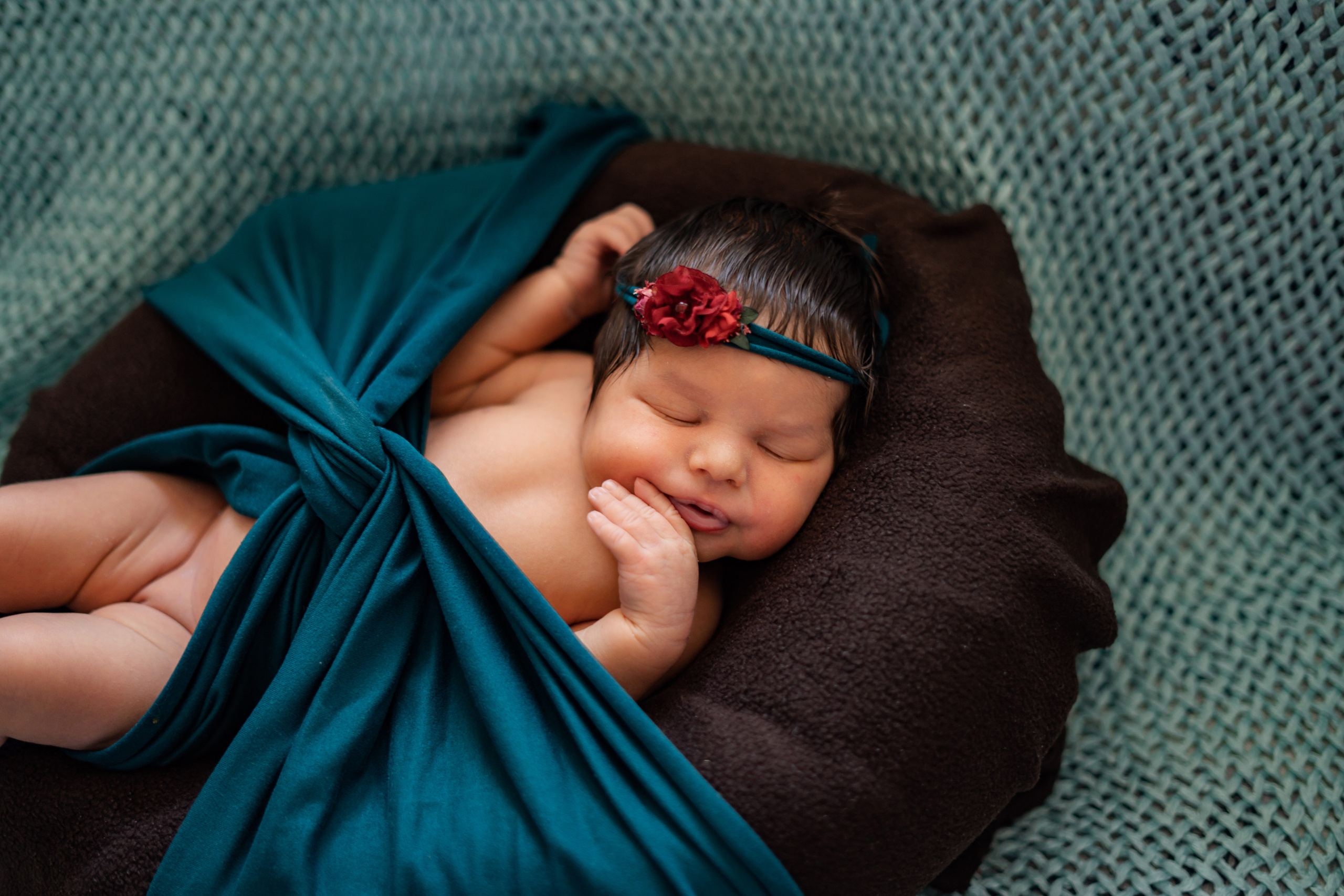 Newborn. Семейный и детский фотограф в Екатеринбурге и НевьянскеТимурова Алина