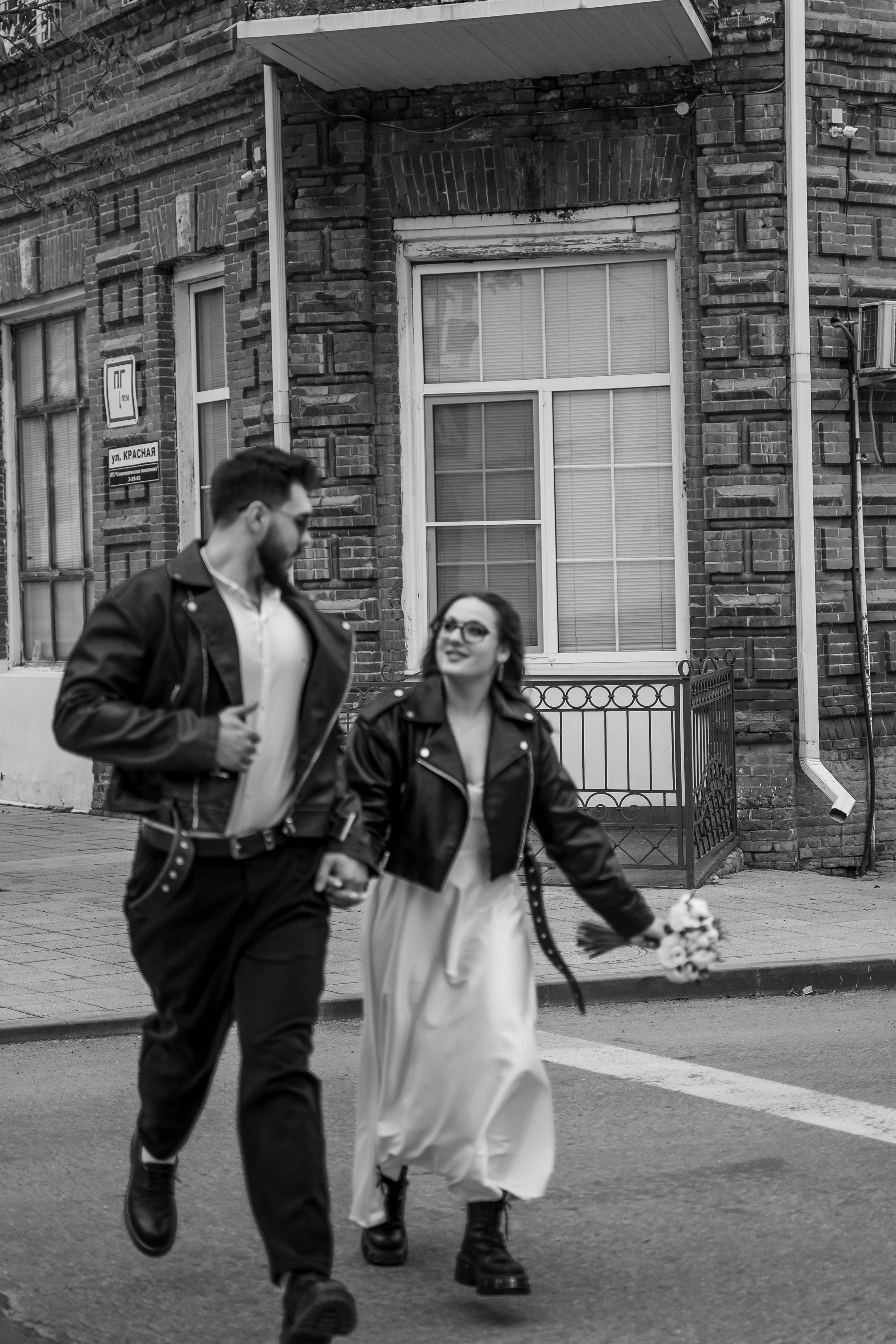 Никита и Лика — дождь, гранж, любовь. Свадебный и семейный фотограф