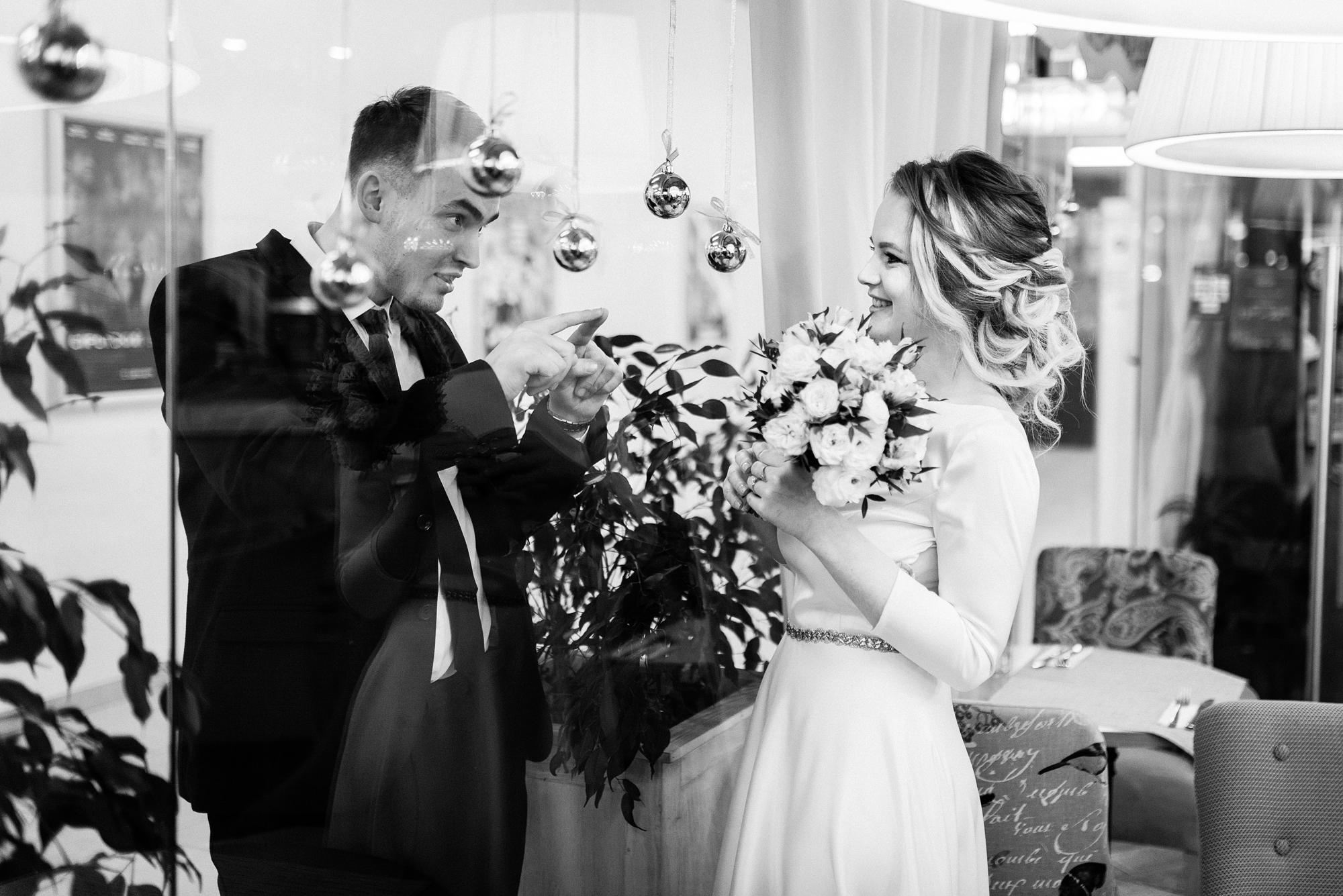 эмоции через стекло