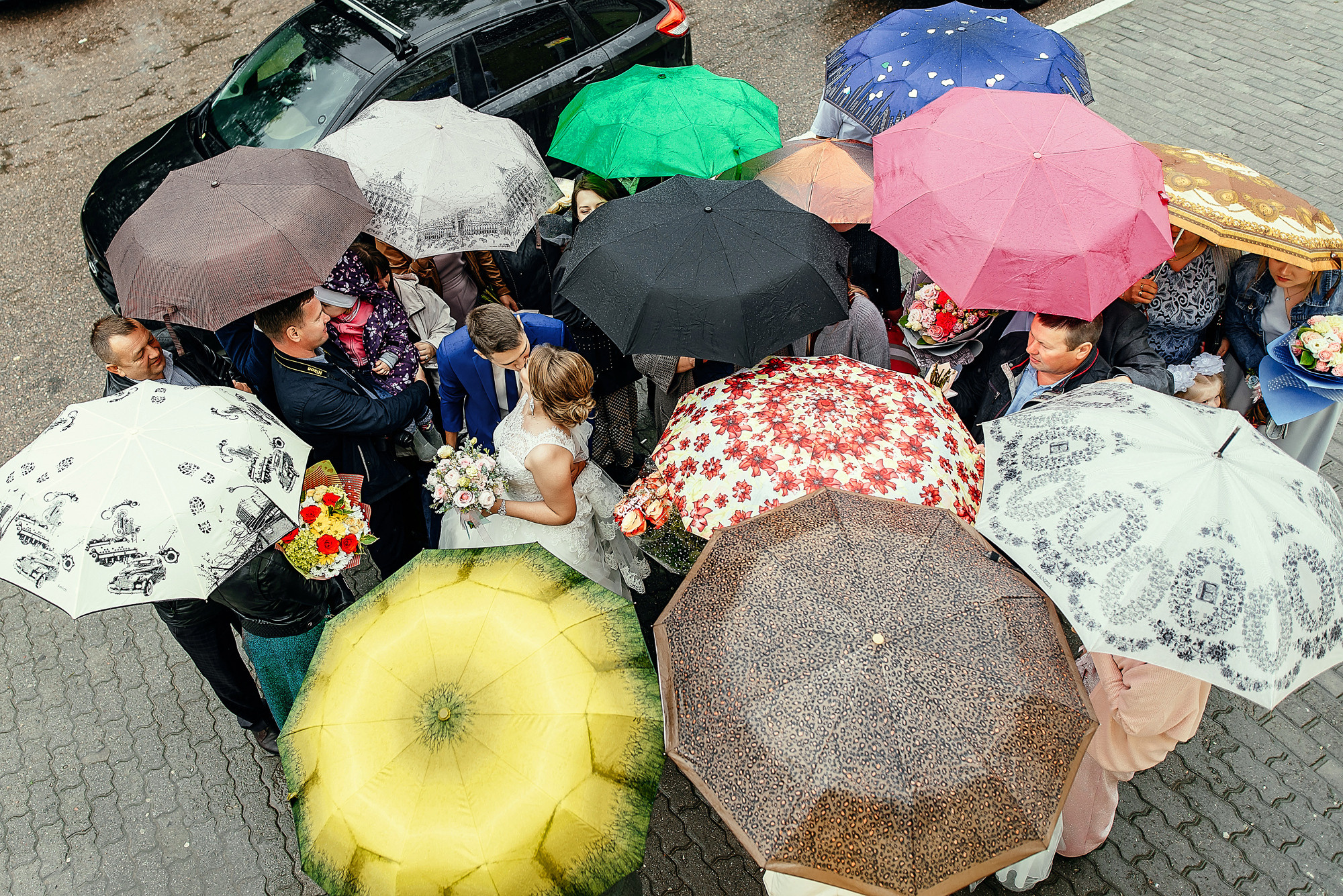 свадьба под зонтами